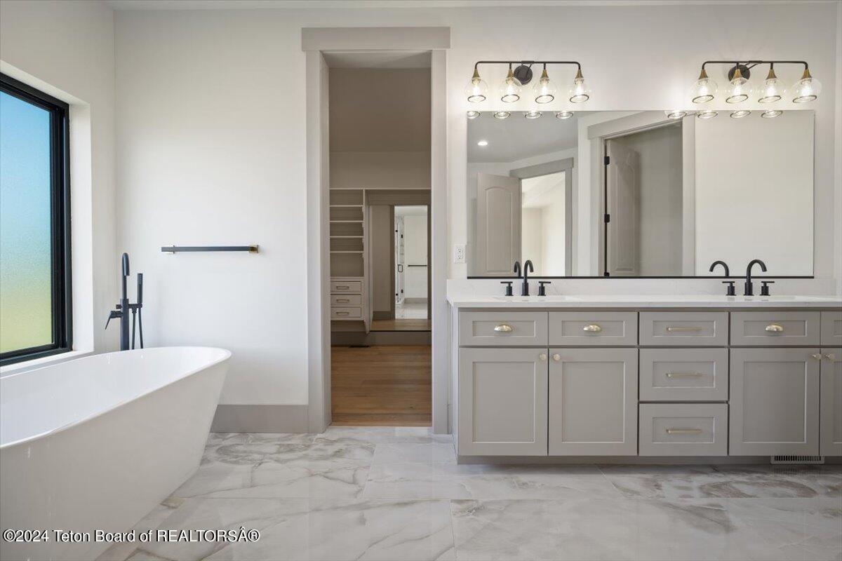 Victor, Idaho 83455, United States, 4 Bedrooms Bedrooms, ,4 BathroomsBathrooms,Residential,Active,54989