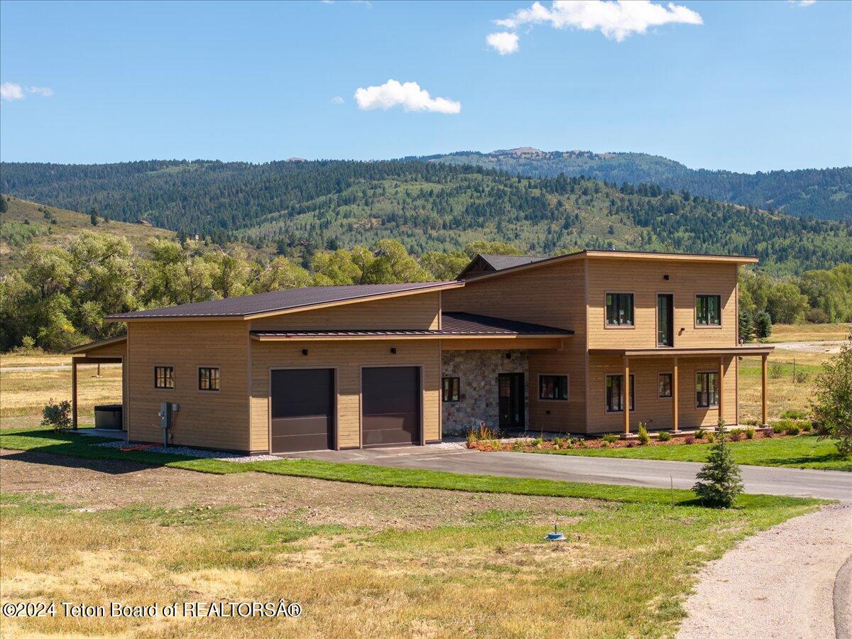 Victor, Idaho 83455, United States, 5 Bedrooms Bedrooms, ,3 BathroomsBathrooms,Residential,Active,30983