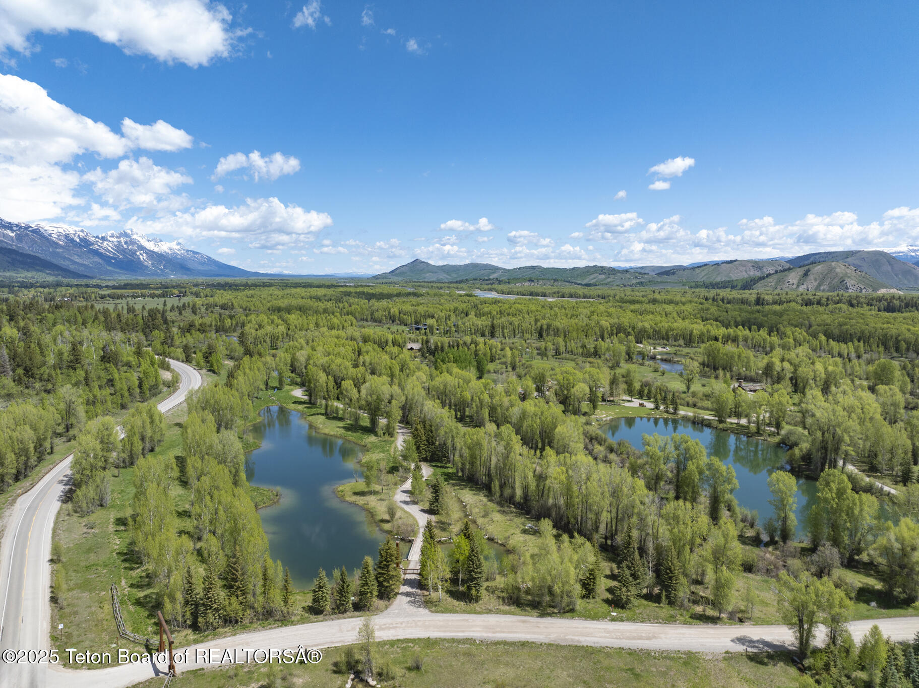 Wilson, Wyoming 83014, United States, 3 Bedrooms Bedrooms, ,4 BathroomsBathrooms,Residential,Active,158922