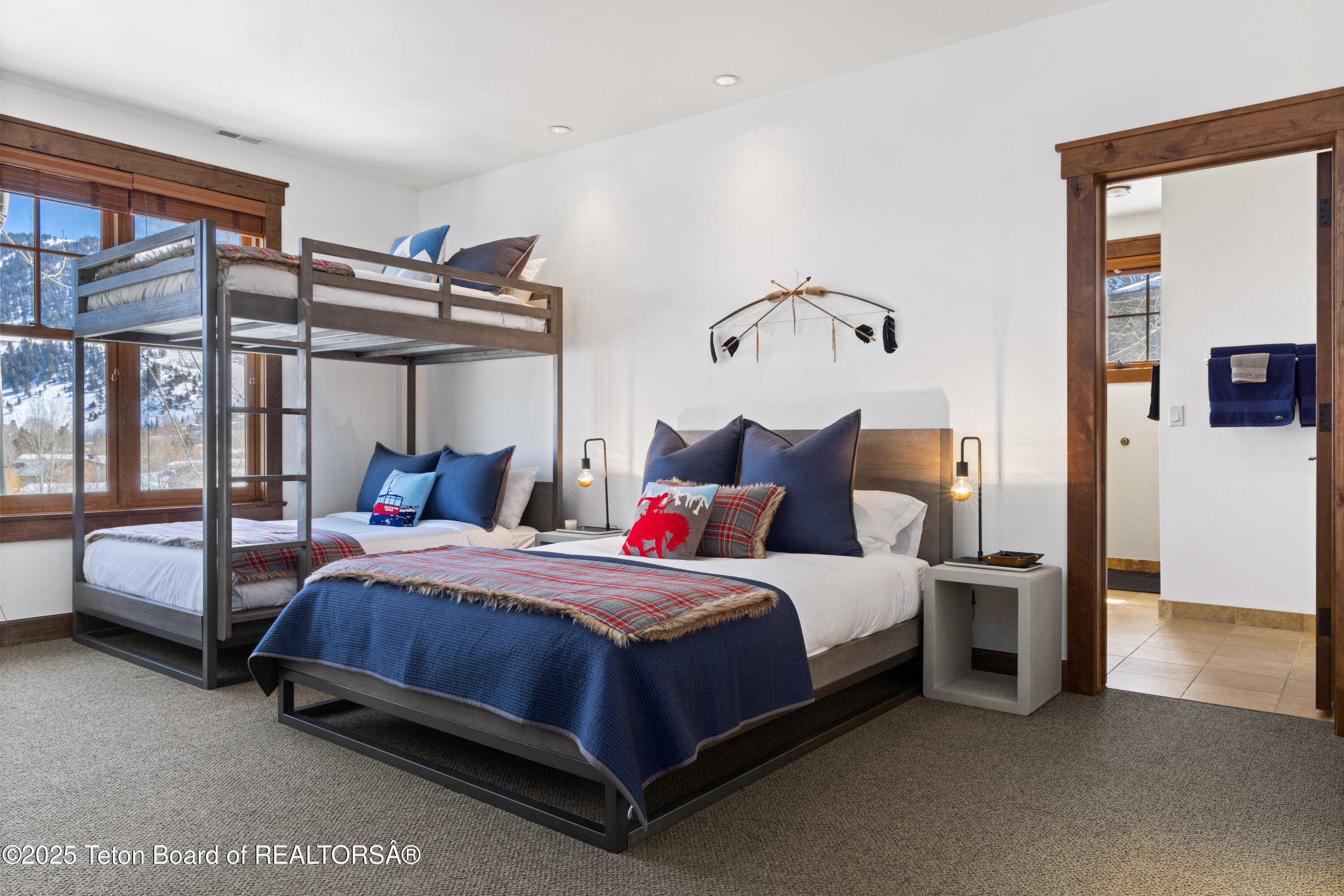 Jackson, Wyoming 83001, United States, 4 Bedrooms Bedrooms, ,4 BathroomsBathrooms,Residential,Active,123571