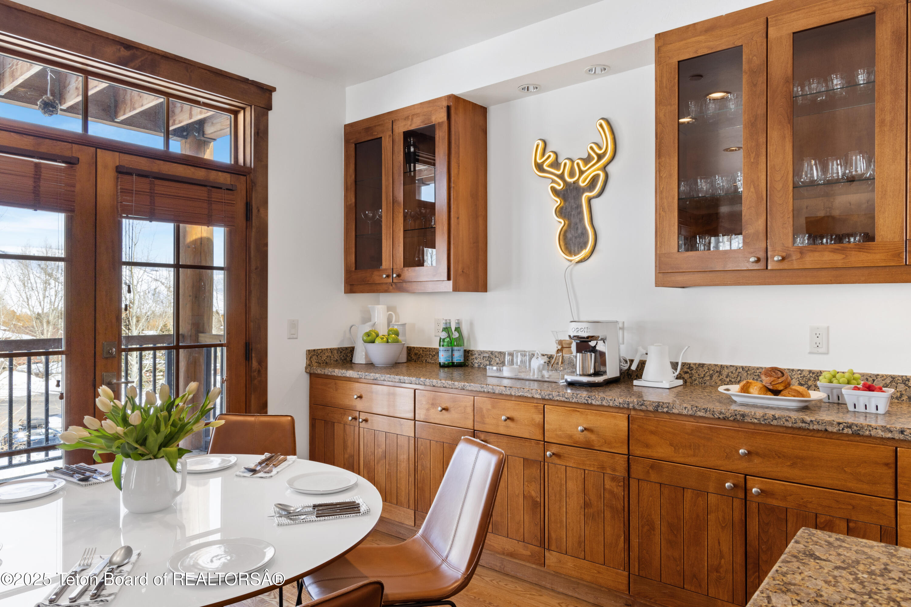 Jackson, Wyoming 83001, United States, 4 Bedrooms Bedrooms, ,4 BathroomsBathrooms,Residential,Active,123571