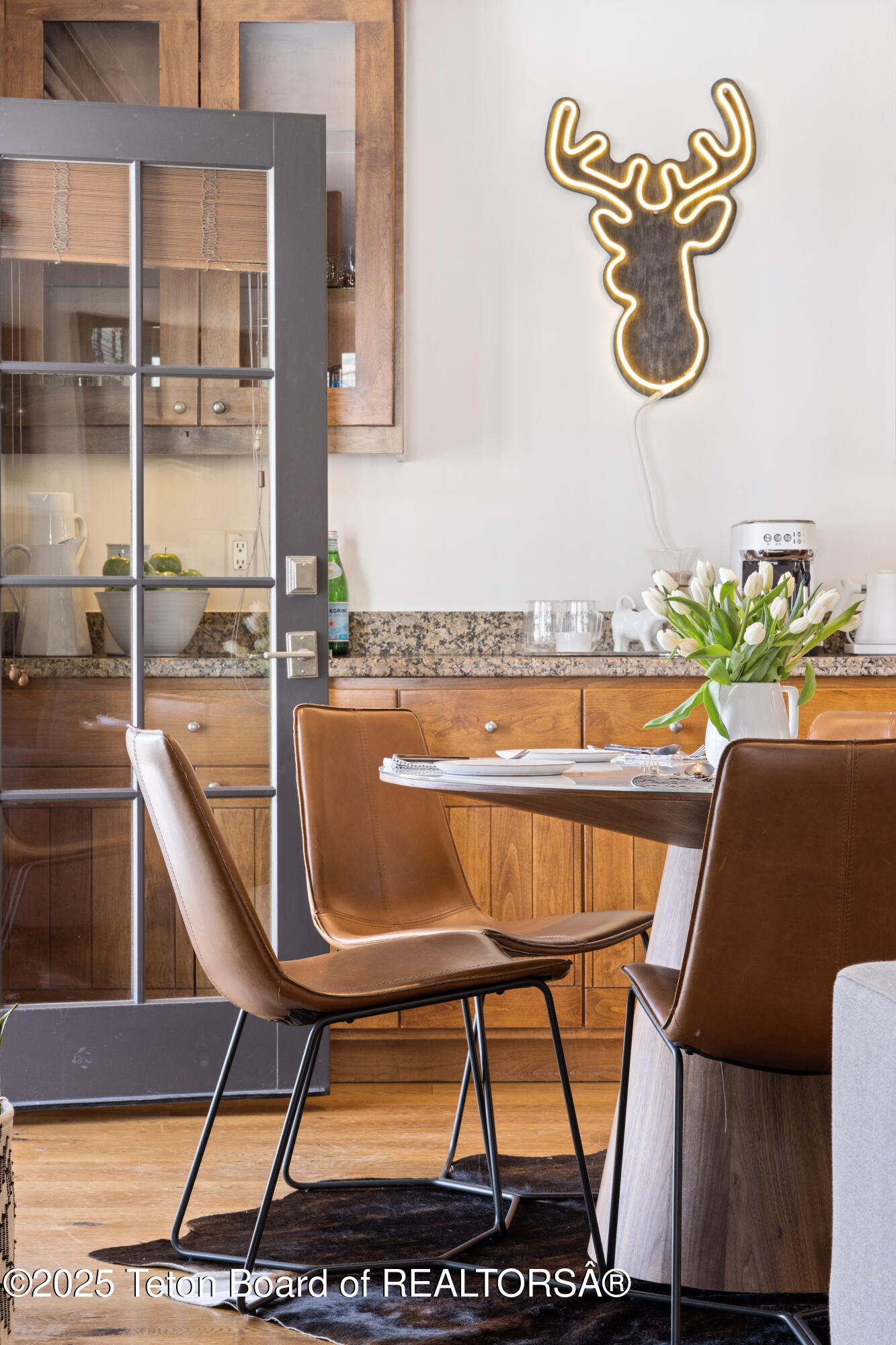 Jackson, Wyoming 83001, United States, 4 Bedrooms Bedrooms, ,4 BathroomsBathrooms,Residential,Active,123571