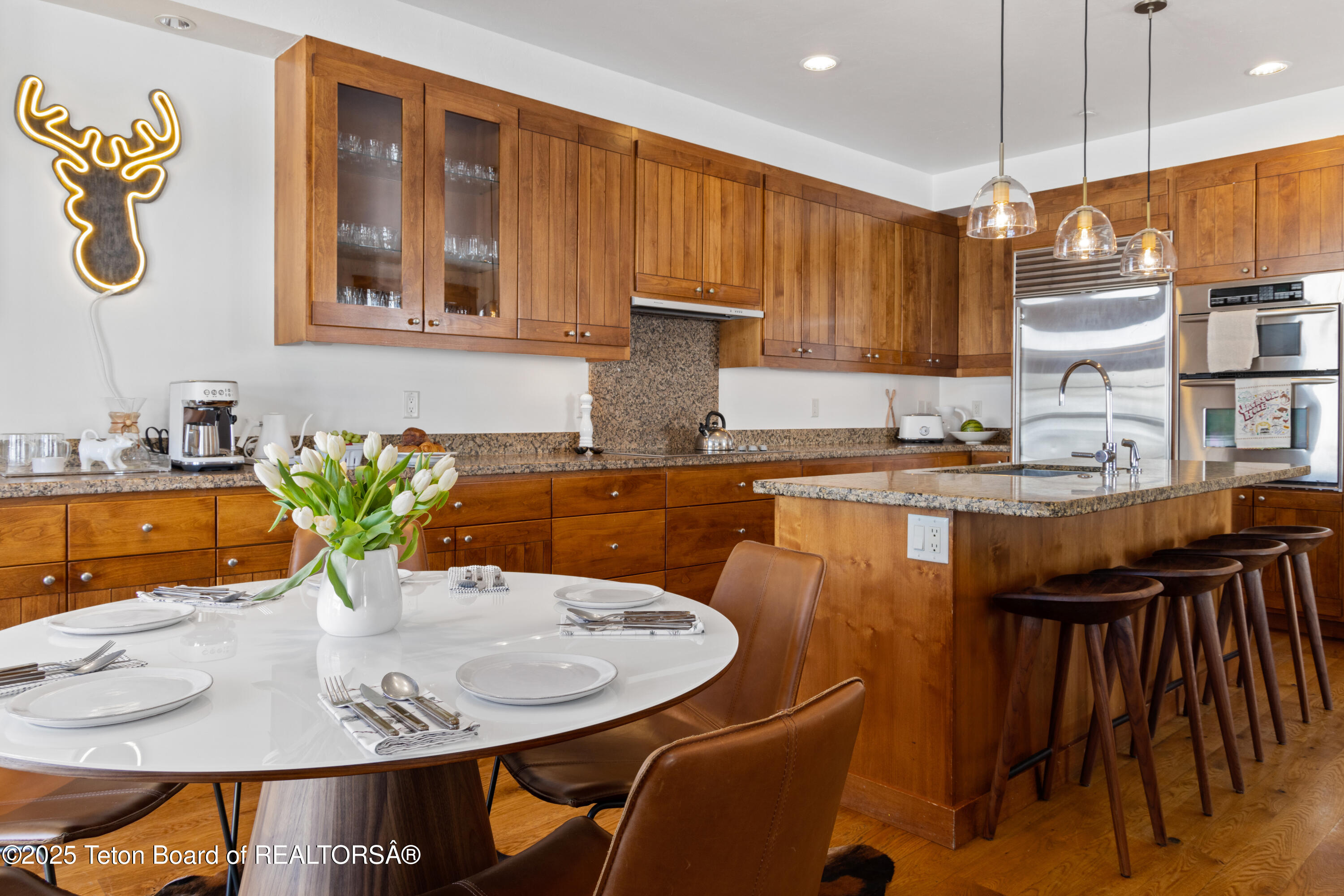 Jackson, Wyoming 83001, United States, 4 Bedrooms Bedrooms, ,4 BathroomsBathrooms,Residential,Active,123571