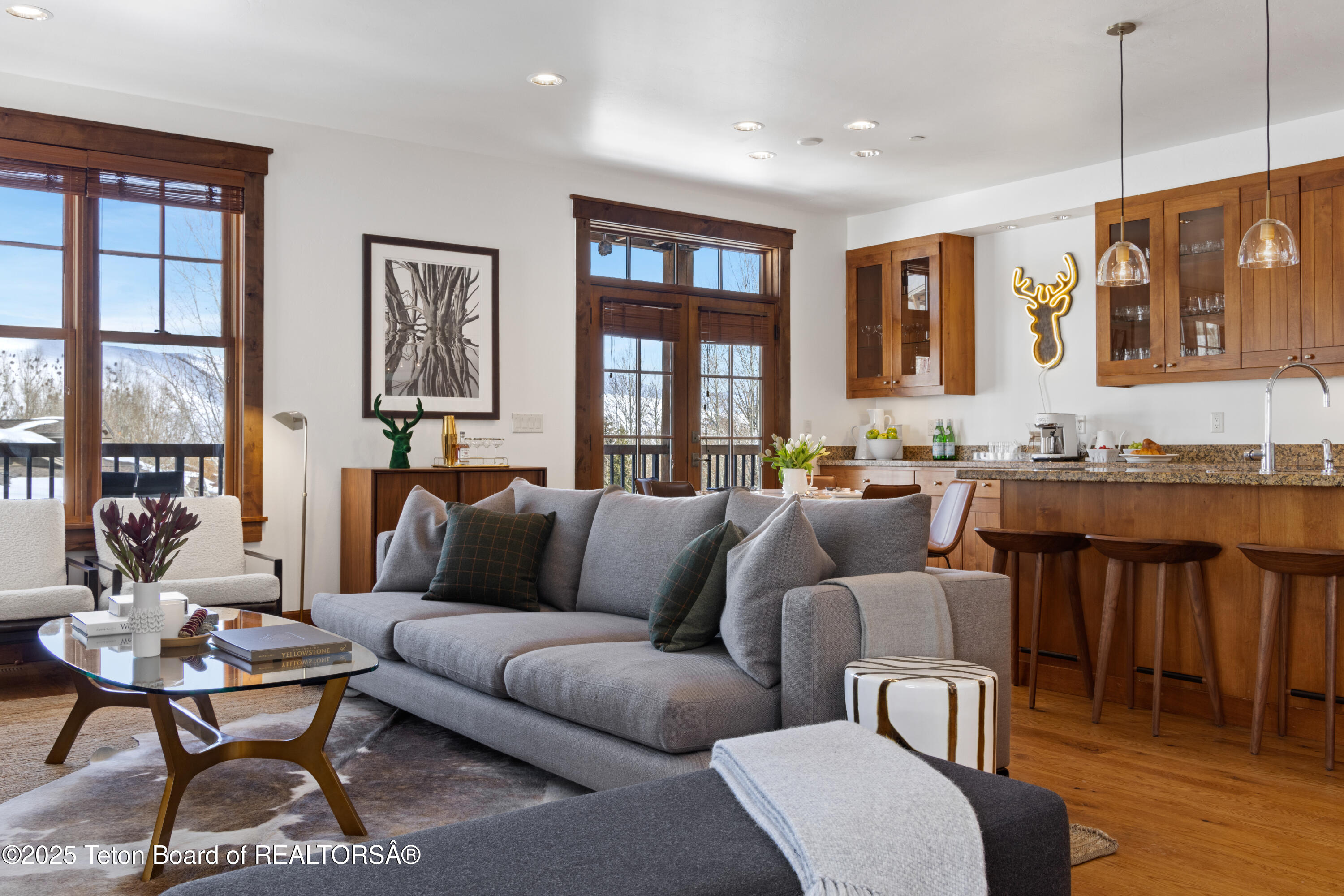 Jackson, Wyoming 83001, United States, 4 Bedrooms Bedrooms, ,4 BathroomsBathrooms,Residential,Active,123571