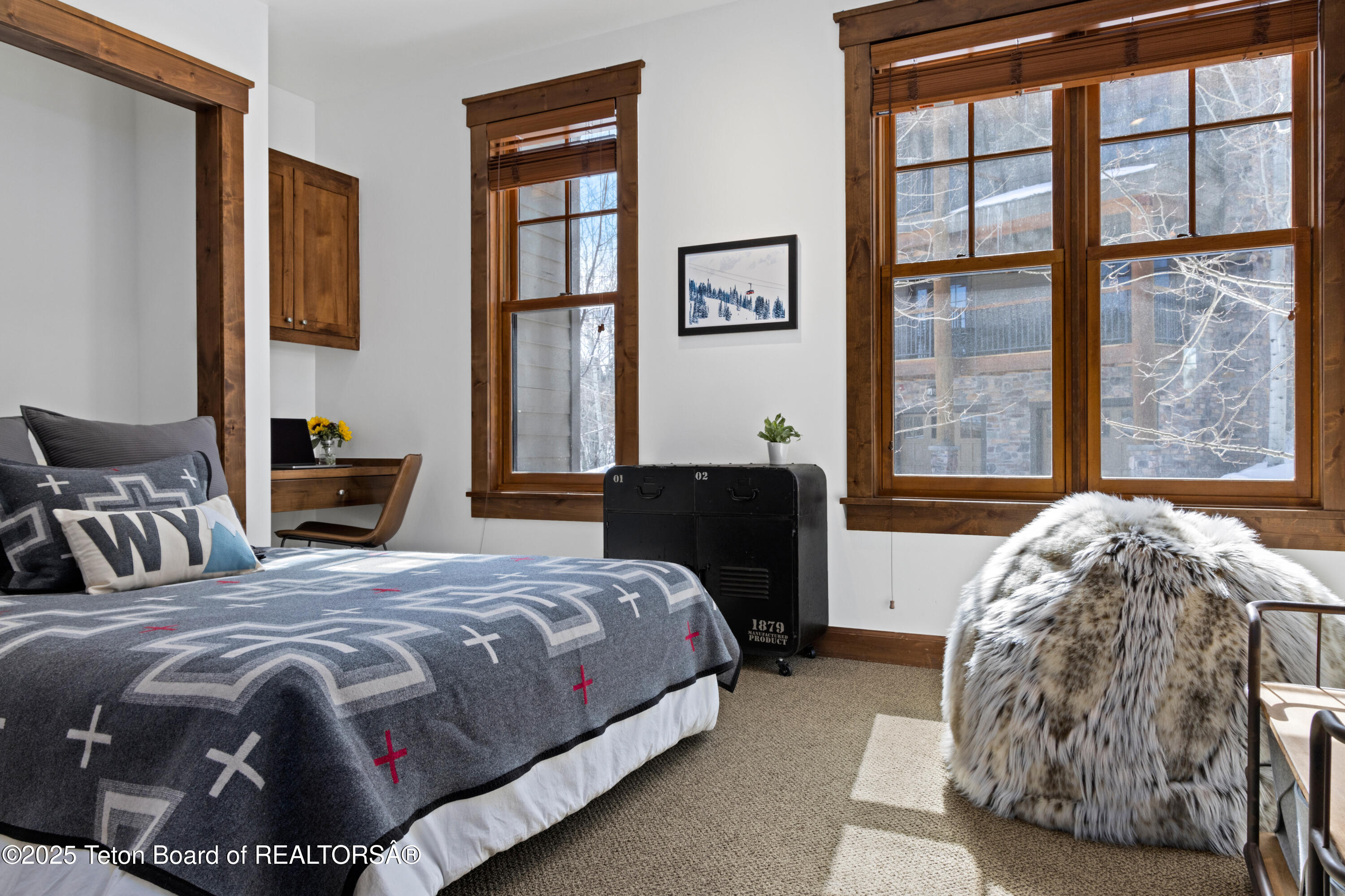 Jackson, Wyoming 83001, United States, 4 Bedrooms Bedrooms, ,4 BathroomsBathrooms,Residential,Active,123571