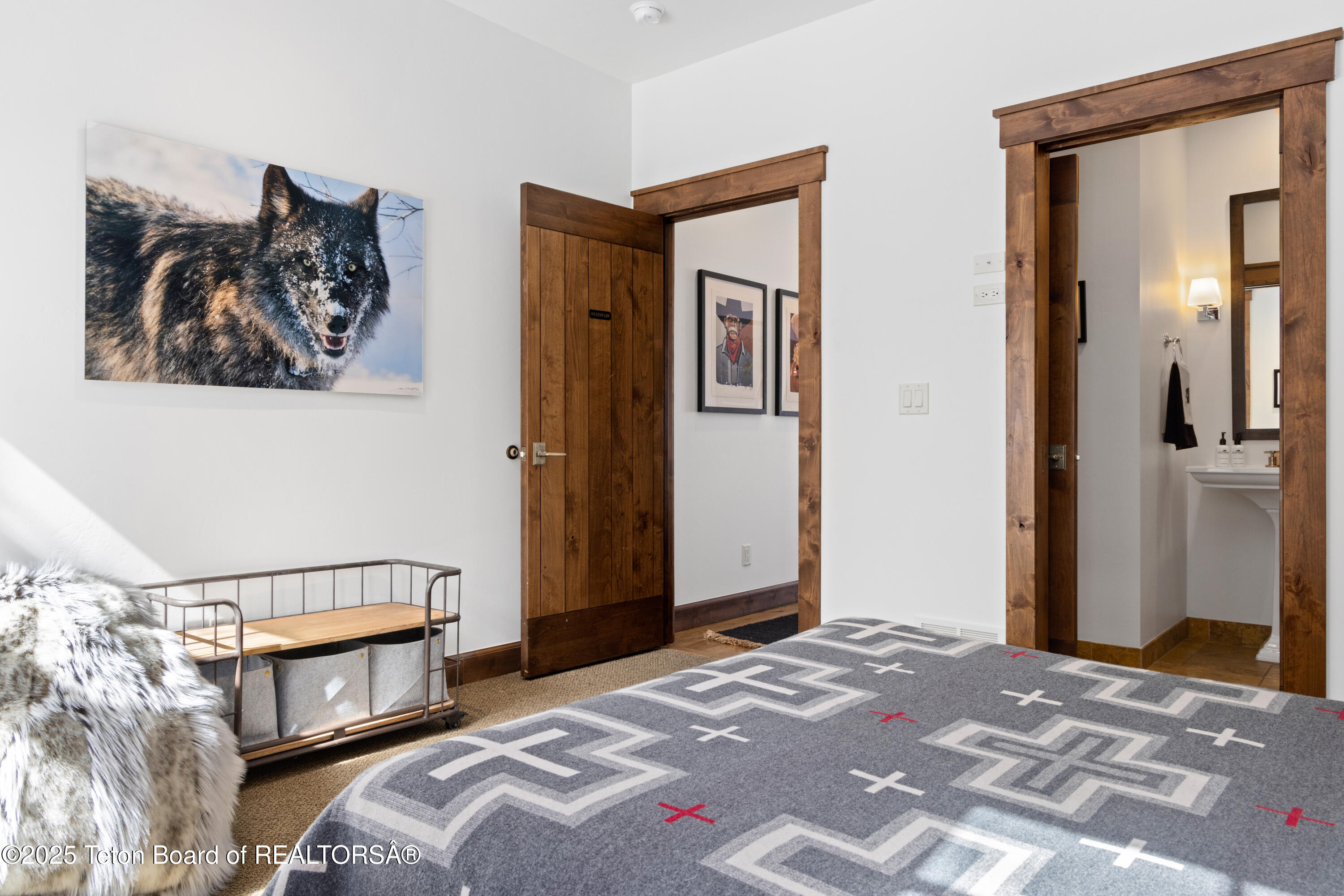 Jackson, Wyoming 83001, United States, 4 Bedrooms Bedrooms, ,4 BathroomsBathrooms,Residential,Active,123571