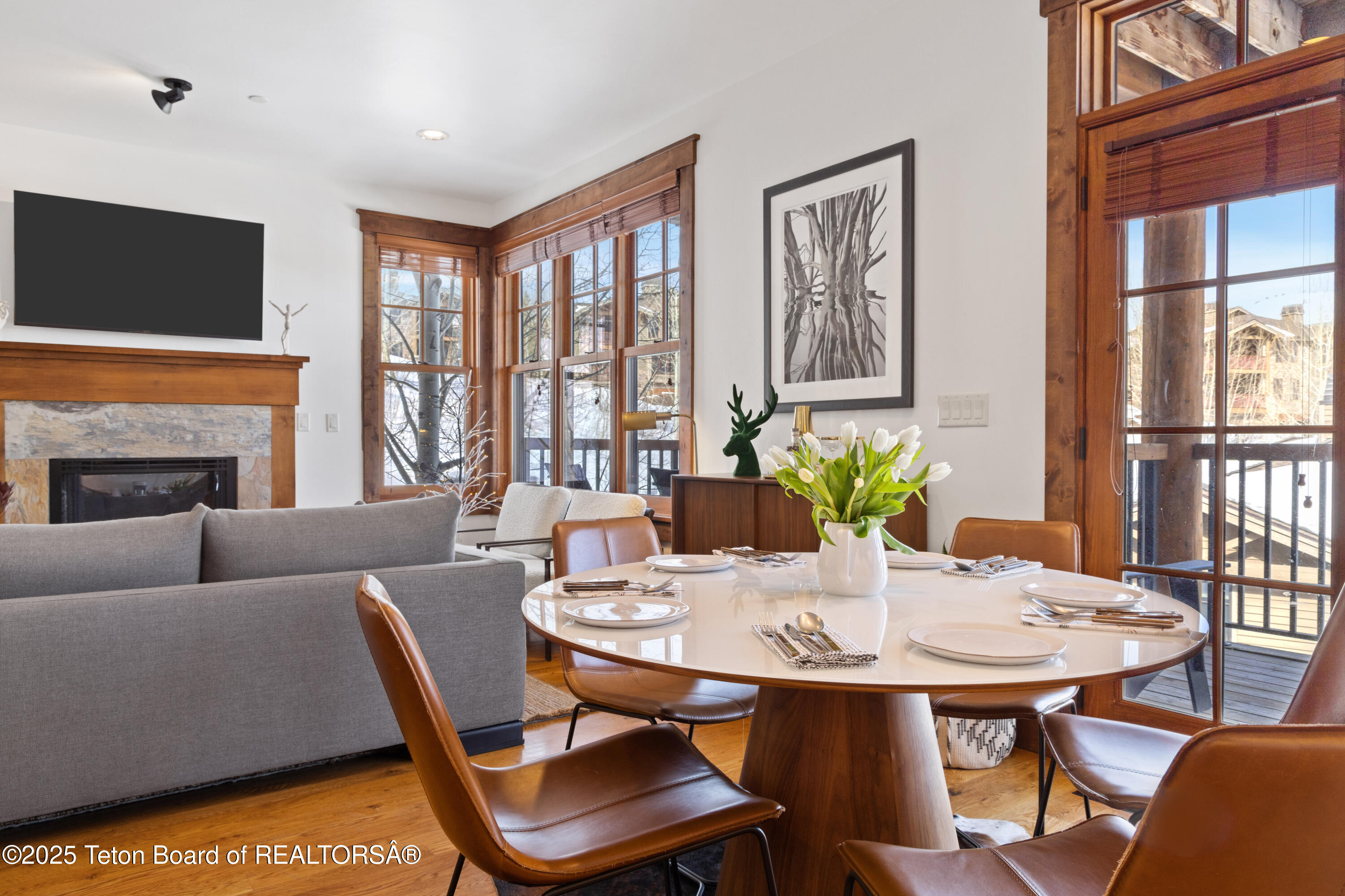 Jackson, Wyoming 83001, United States, 4 Bedrooms Bedrooms, ,4 BathroomsBathrooms,Residential,Active,123571