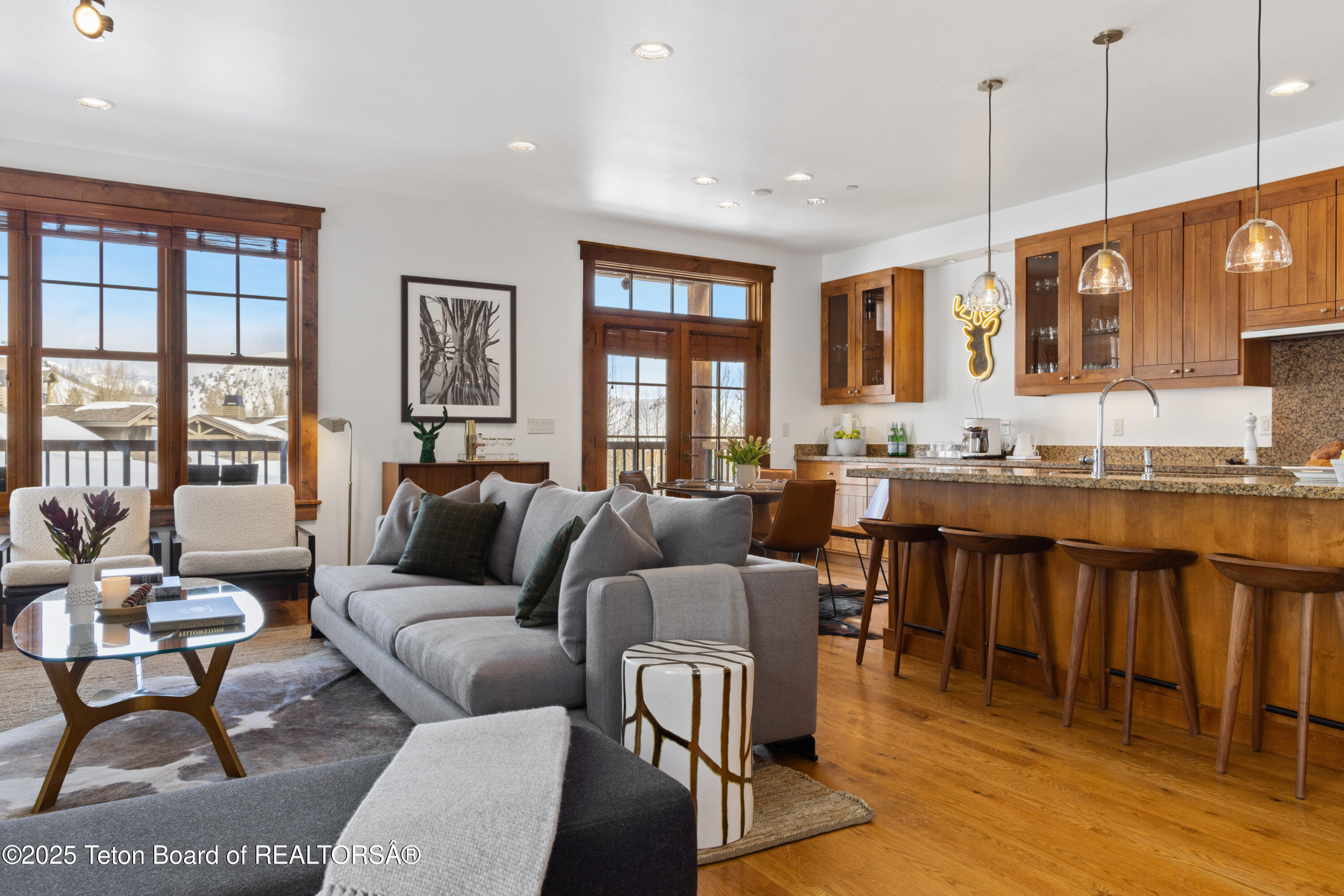 Jackson, Wyoming 83001, United States, 4 Bedrooms Bedrooms, ,4 BathroomsBathrooms,Residential,Active,123571