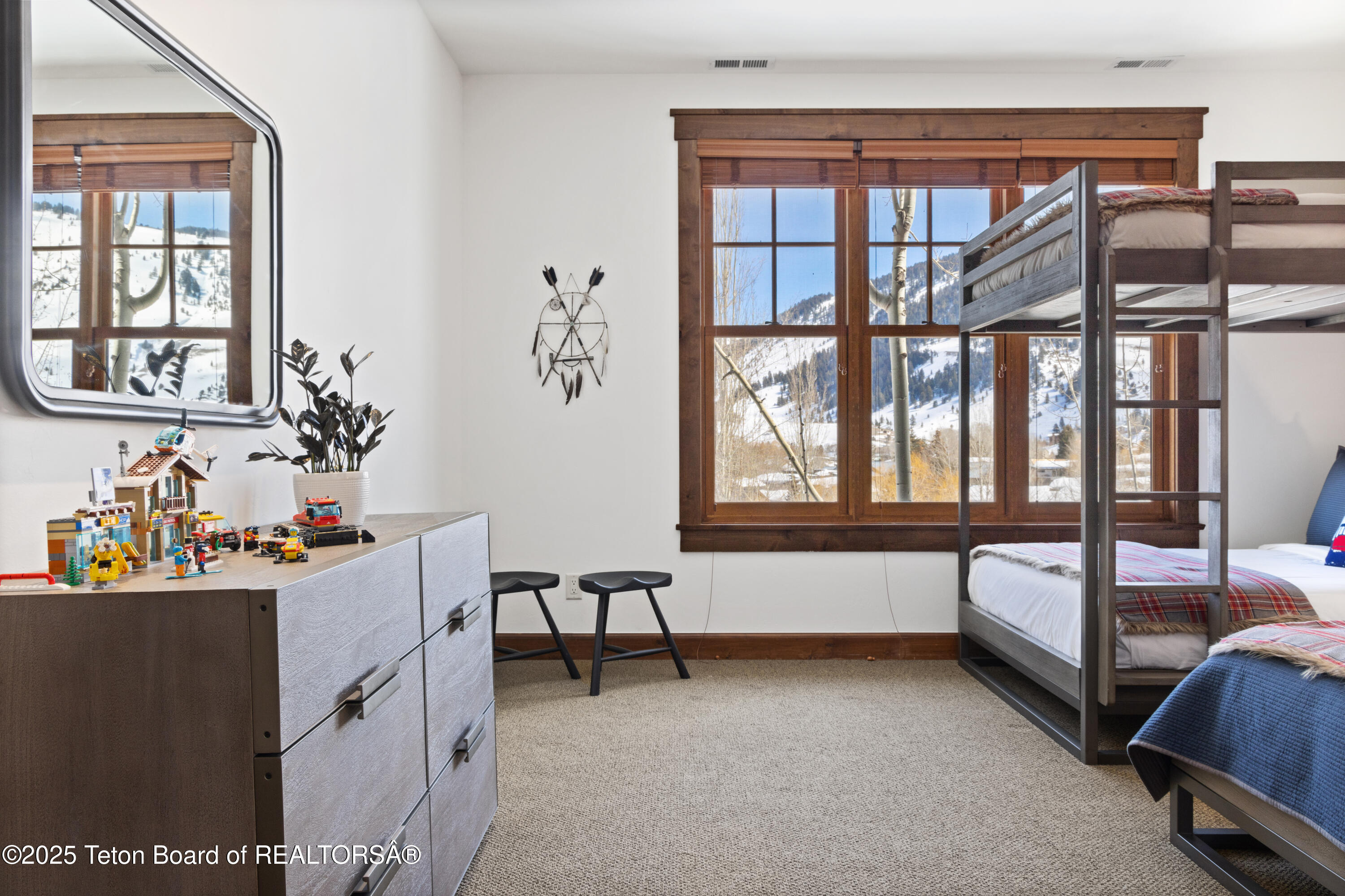 Jackson, Wyoming 83001, United States, 4 Bedrooms Bedrooms, ,4 BathroomsBathrooms,Residential,Active,123571