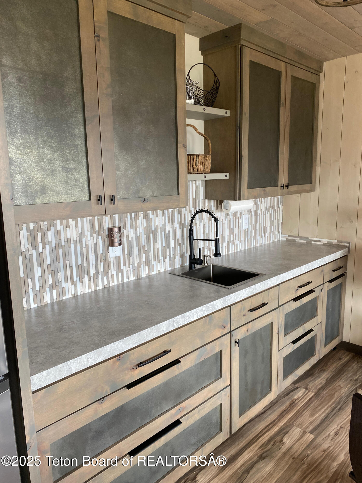 Irwin, Idaho 83428, United States, ,Residential,Active,190340