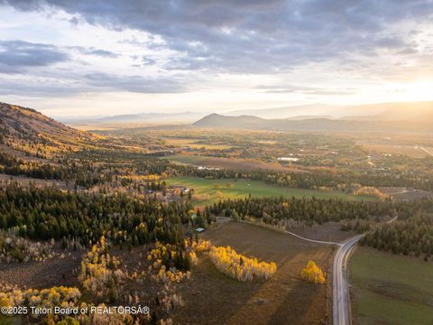 Photo of 6255 W US Hwy 22, Wilson, WY 83014 (MLS # 25-2611)