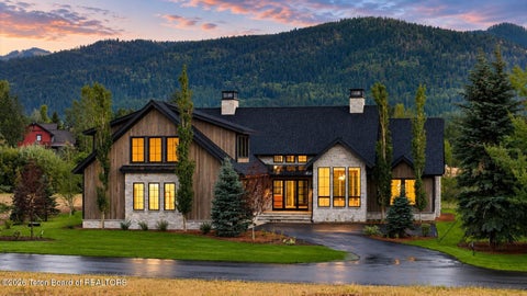 Photo of 19 HASTINGS Drive, Victor, ID 83455 (MLS # 26-2140)
