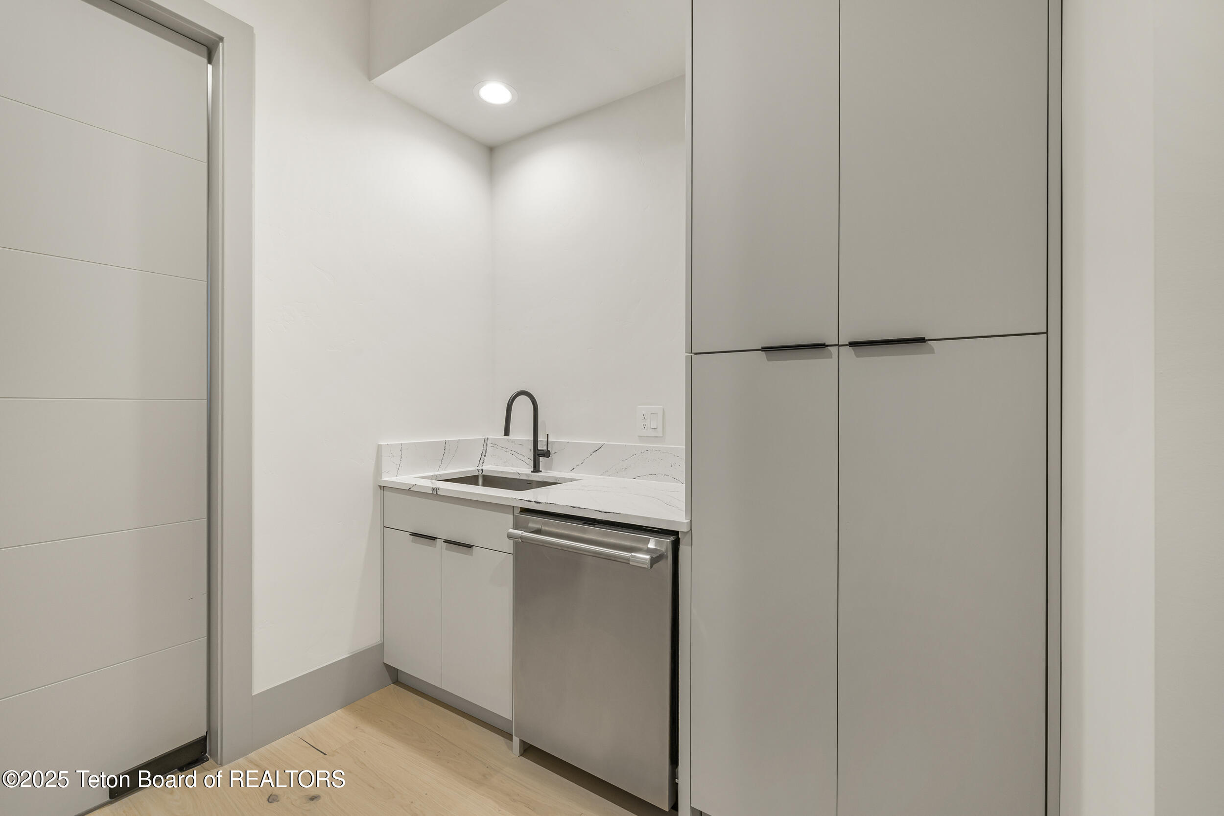 Driggs, Idaho 83422, United States, 4 Bedrooms Bedrooms, ,5 BathroomsBathrooms,Residential,Active,249048