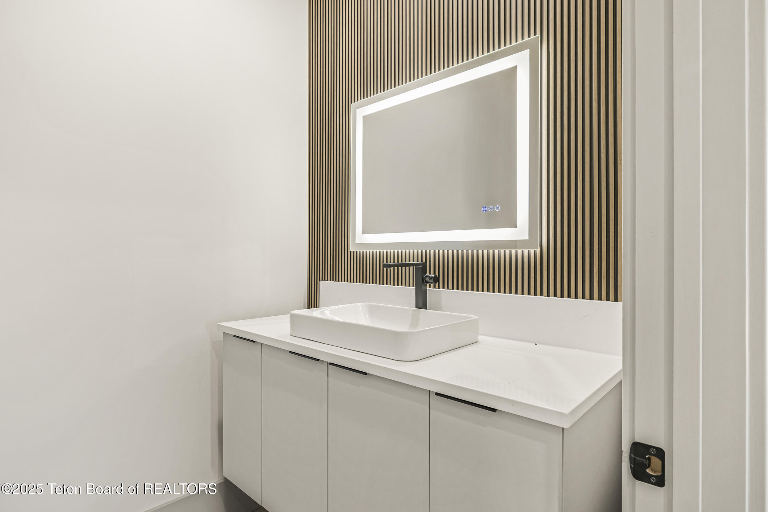 Driggs, Idaho 83422, United States, 4 Bedrooms Bedrooms, ,5 BathroomsBathrooms,Residential,Active,249048