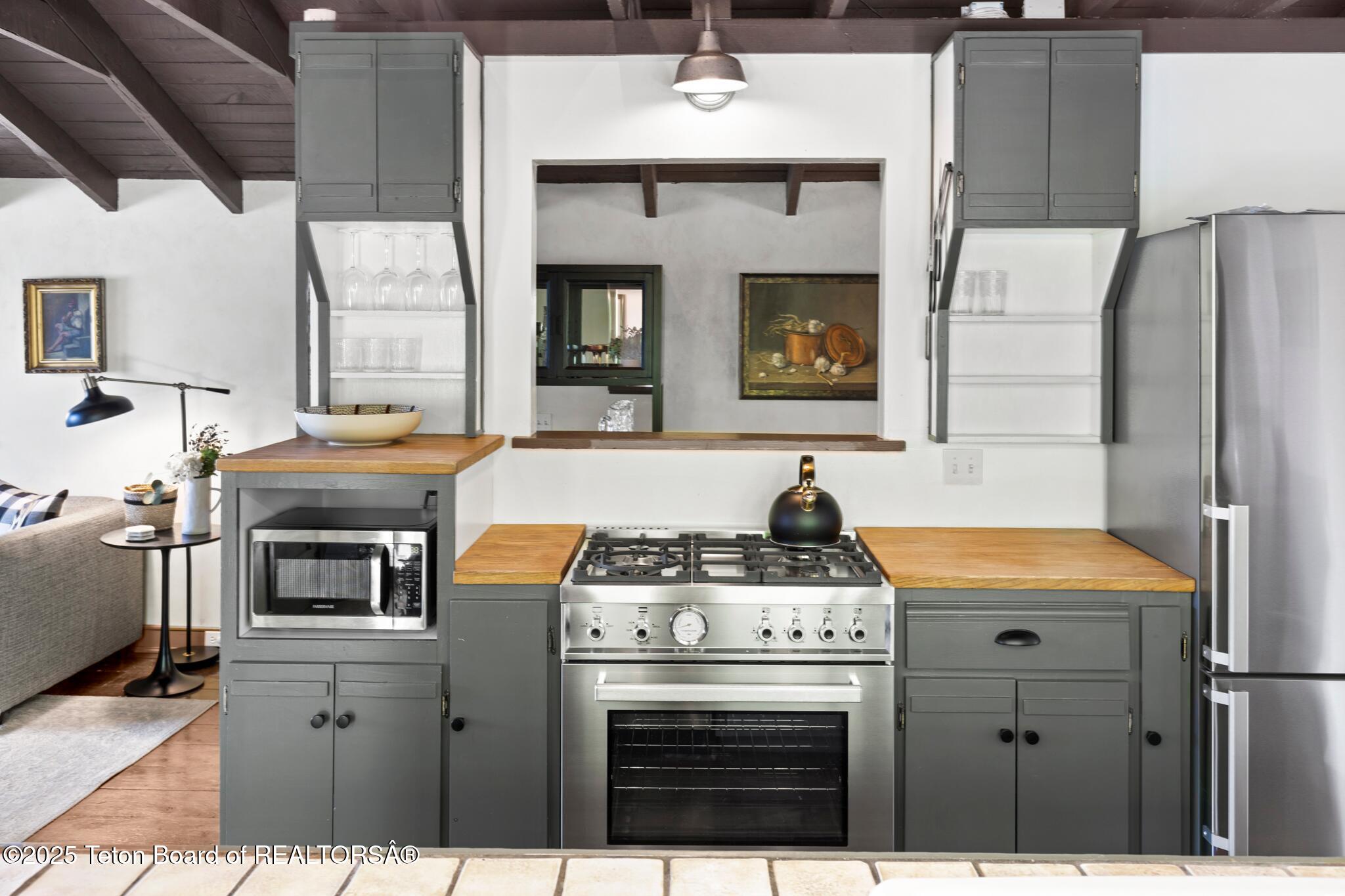 Victor, Idaho 83455, United States, 6 Bedrooms Bedrooms, ,4 BathroomsBathrooms,Residential,Active,142361