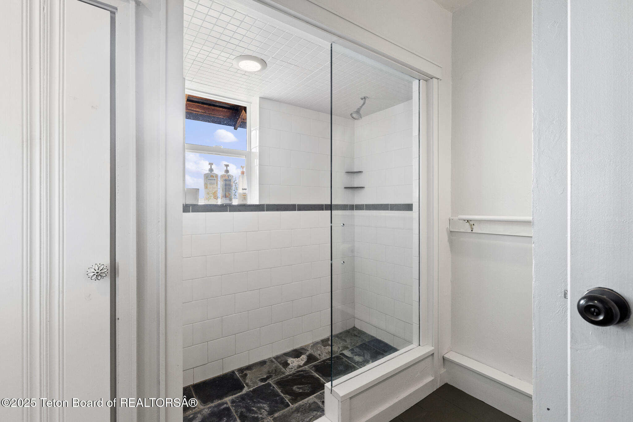 Victor, Idaho 83455, United States, 6 Bedrooms Bedrooms, ,4 BathroomsBathrooms,Residential,Active,142361