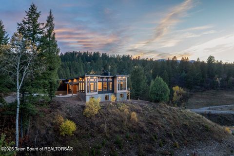 Photo of 1480 Cutthroat, Irwin, ID 83428 (MLS # 25-2726)