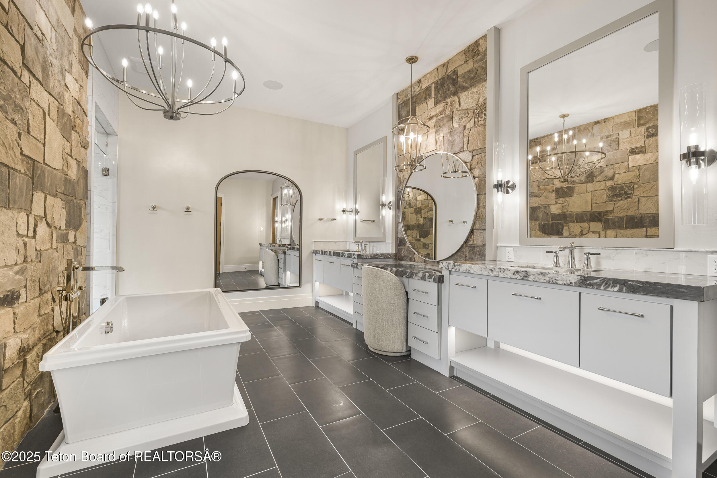 Swan Valley, Idaho 83449, United States, 4 Bedrooms Bedrooms, ,4 BathroomsBathrooms,Residential,Active,225448