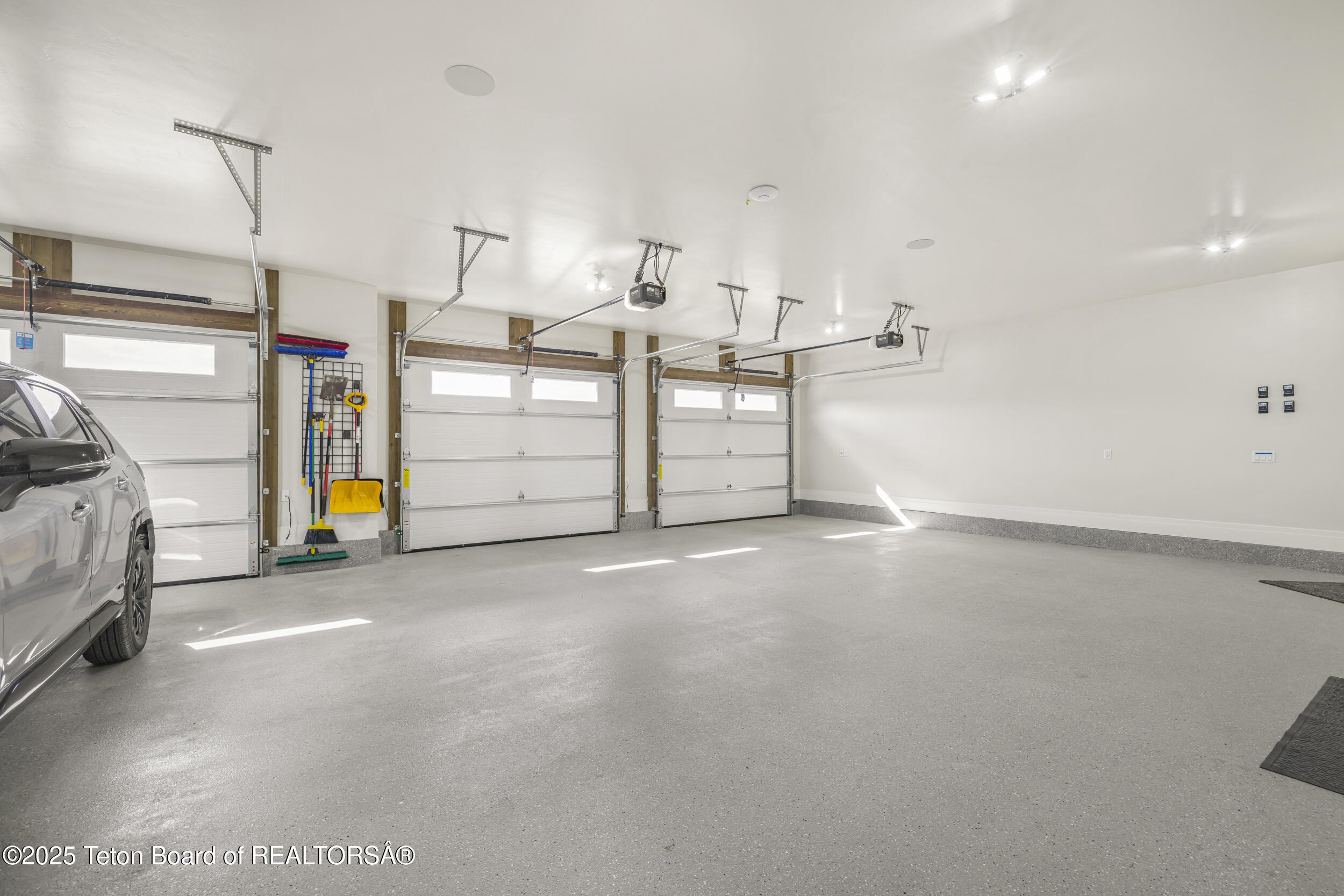 Swan Valley, Idaho 83449, United States, 4 Bedrooms Bedrooms, ,4 BathroomsBathrooms,Residential,Active,225448