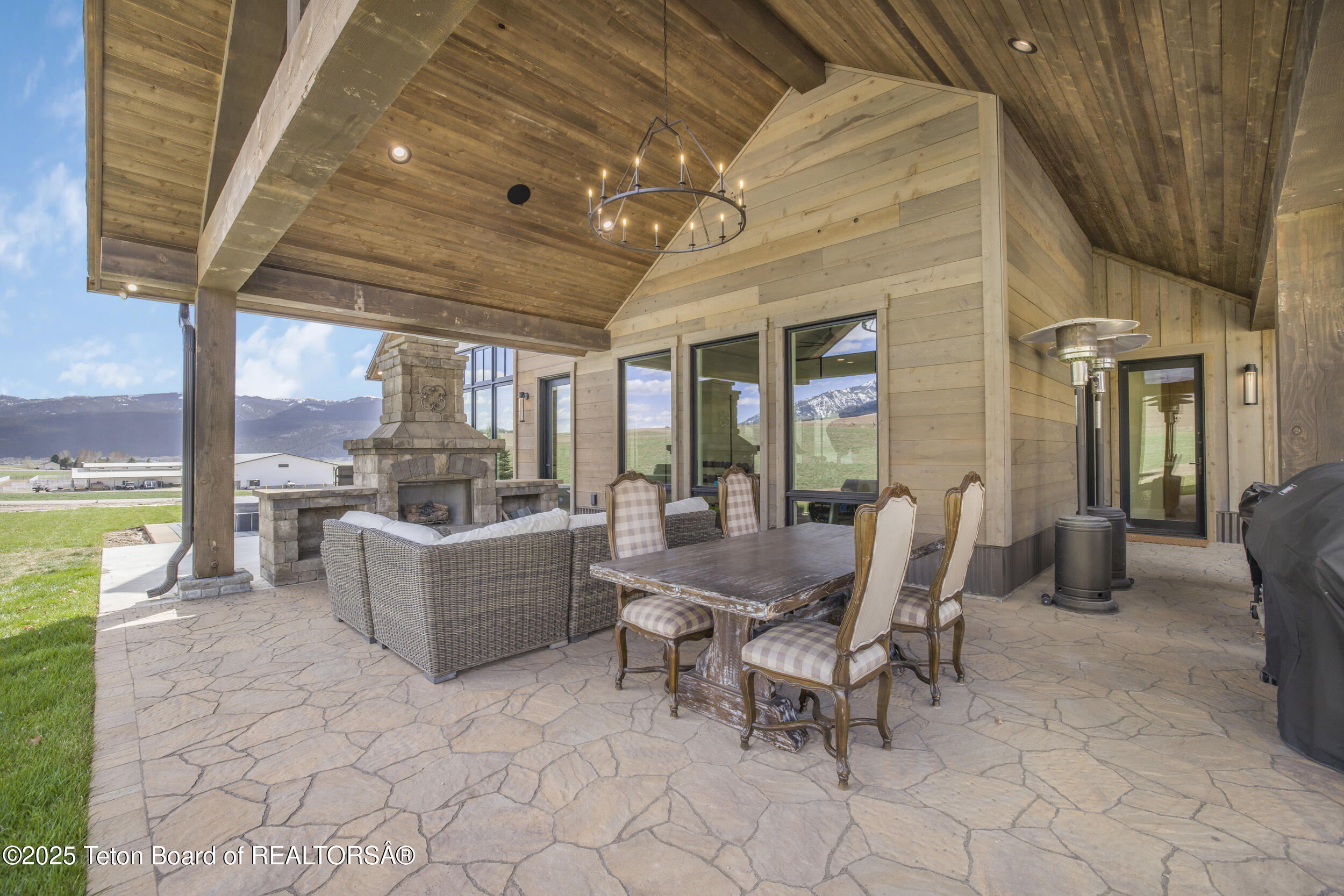 Swan Valley, Idaho 83449, United States, 4 Bedrooms Bedrooms, ,4 BathroomsBathrooms,Residential,Active,225448