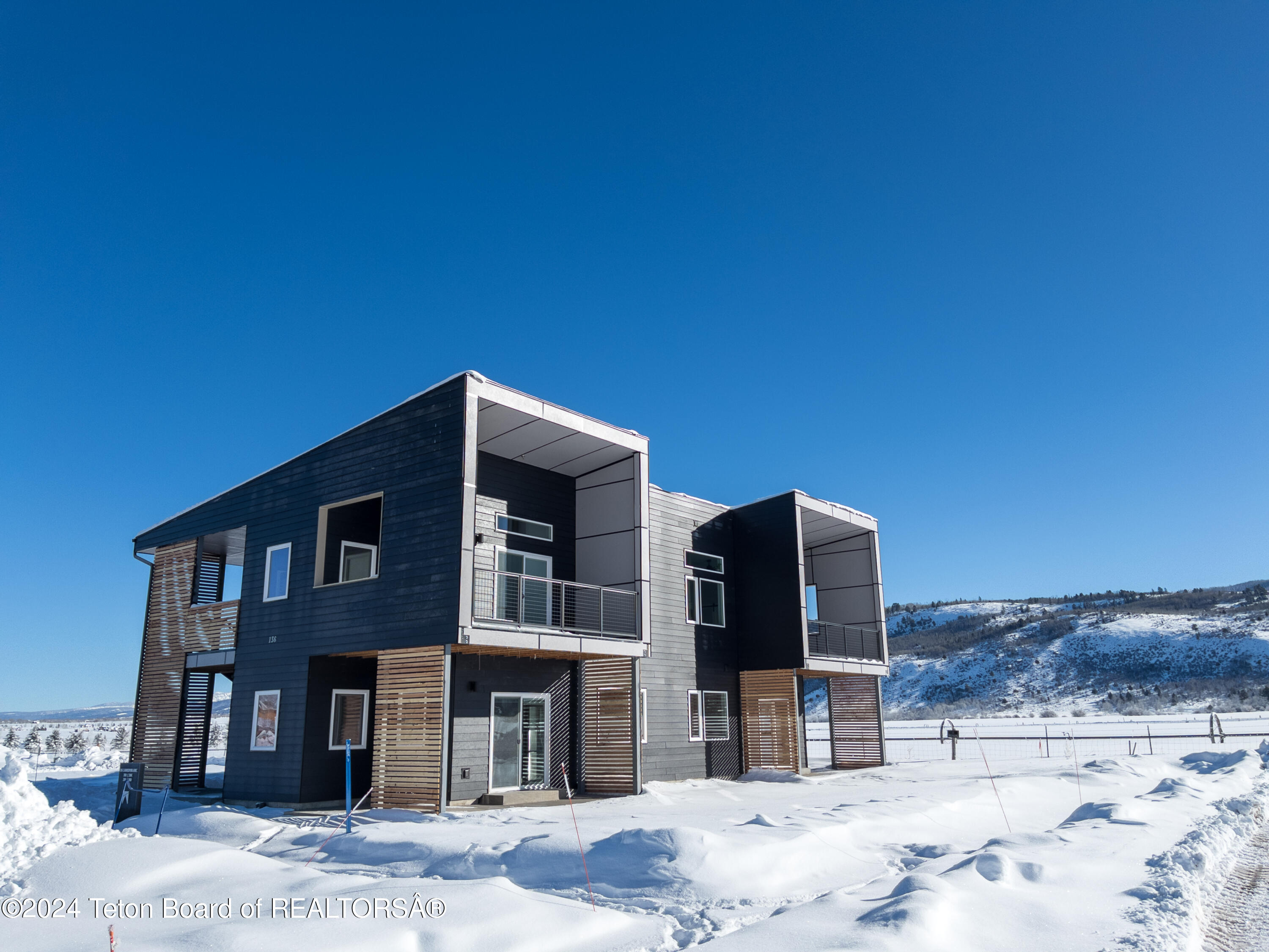 Victor, Idaho 83455, United States, 2 Bedrooms Bedrooms, ,1 BathroomBathrooms,Residential,Pending,64526