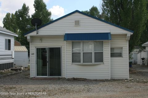 Photo of 43 Muleshoe Road, Thayne, WY 83127 (MLS # 25-1995)