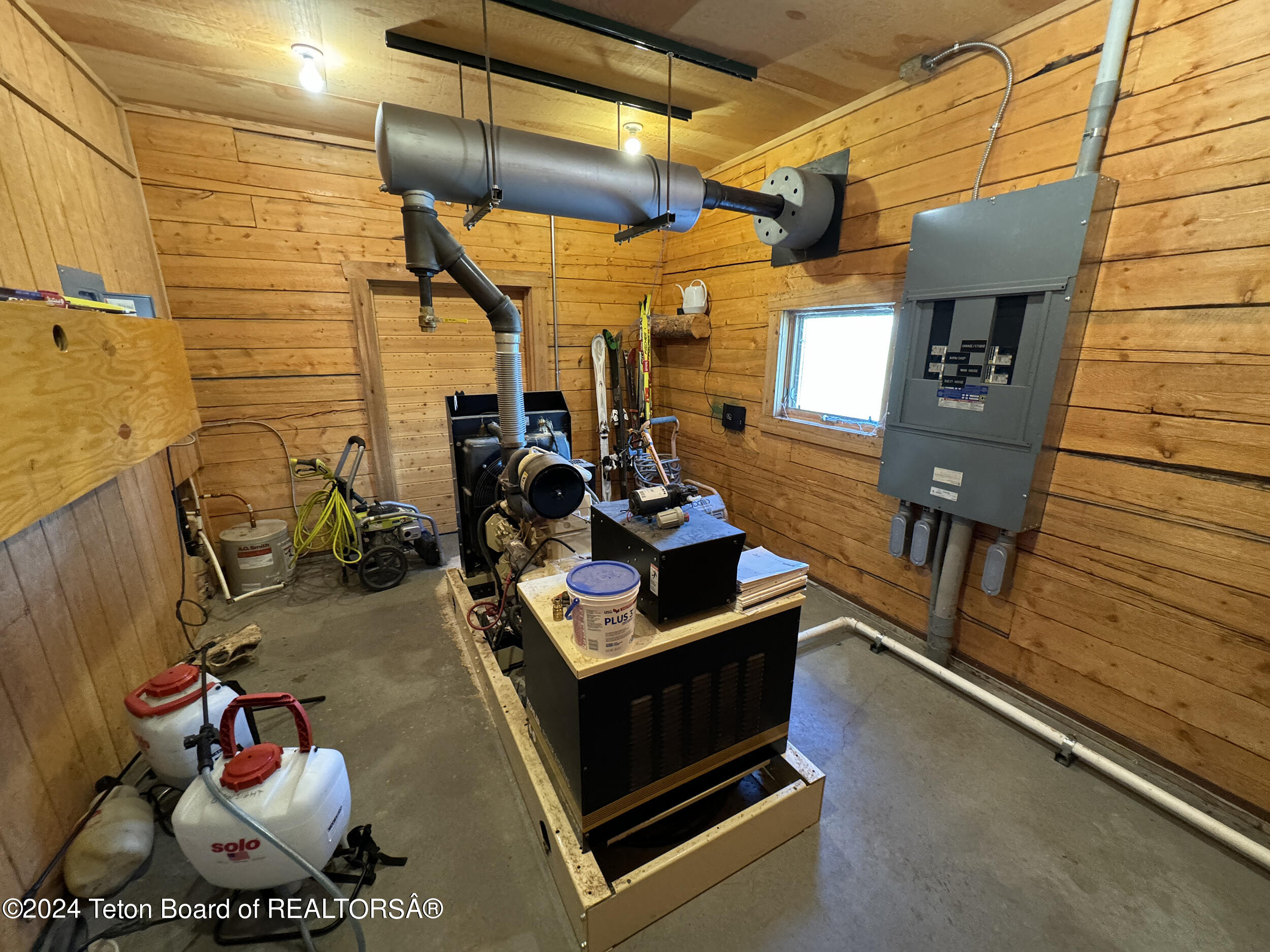 Alta, Wyoming 83414, United States, 5 Bedrooms Bedrooms, ,3 BathroomsBathrooms,Residential,Active,57457