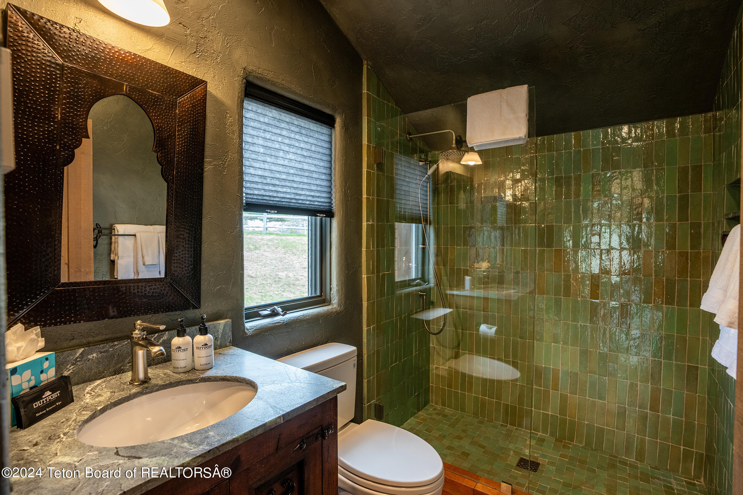 Jackson, Wyoming 83001, United States, 2 Bedrooms Bedrooms, ,2 BathroomsBathrooms,Residential,Active,54396