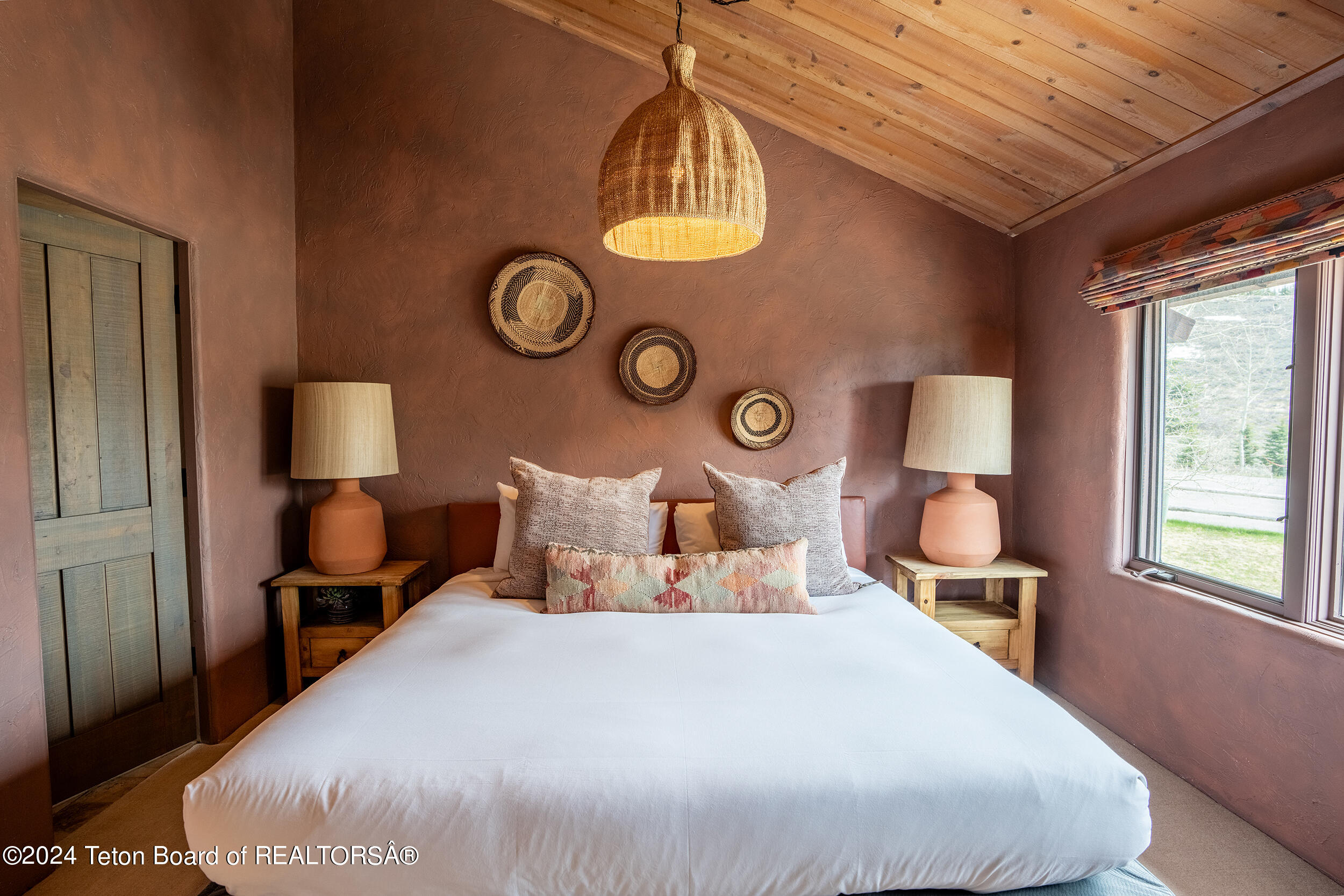 Jackson, Wyoming 83001, United States, 2 Bedrooms Bedrooms, ,2 BathroomsBathrooms,Residential,Active,54396