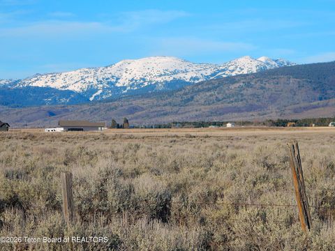 Photo of 2657 Rendezvous Dr, Driggs, ID 83422 (MLS # 26-441)