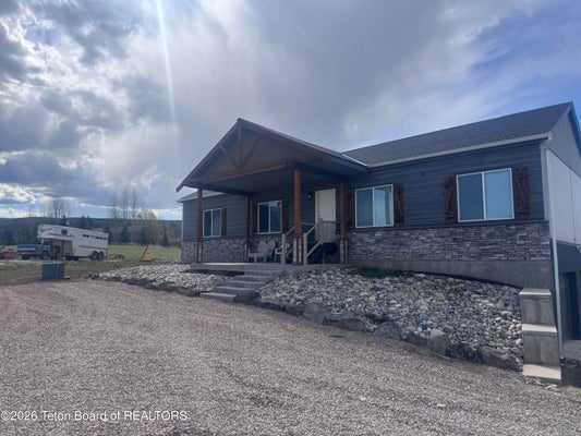 99 WALKER LN, AFTON, WY 83110 - Image 5b0b4e625f6eed5a4a5bc572eff8f631/1733593189