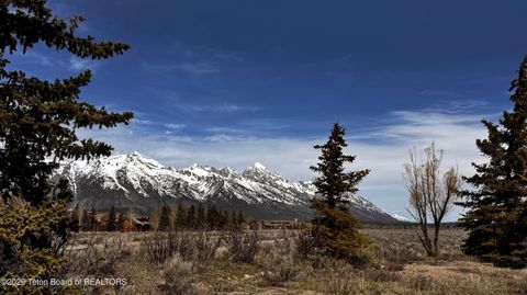 Photo of 505 E TRAP CLUB Road, Jackson, WY 83001 (MLS # 26-849)