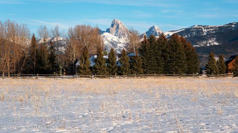 Photo of 2625 Goldshire Drive, Driggs, ID 83422 (MLS # 26-100)