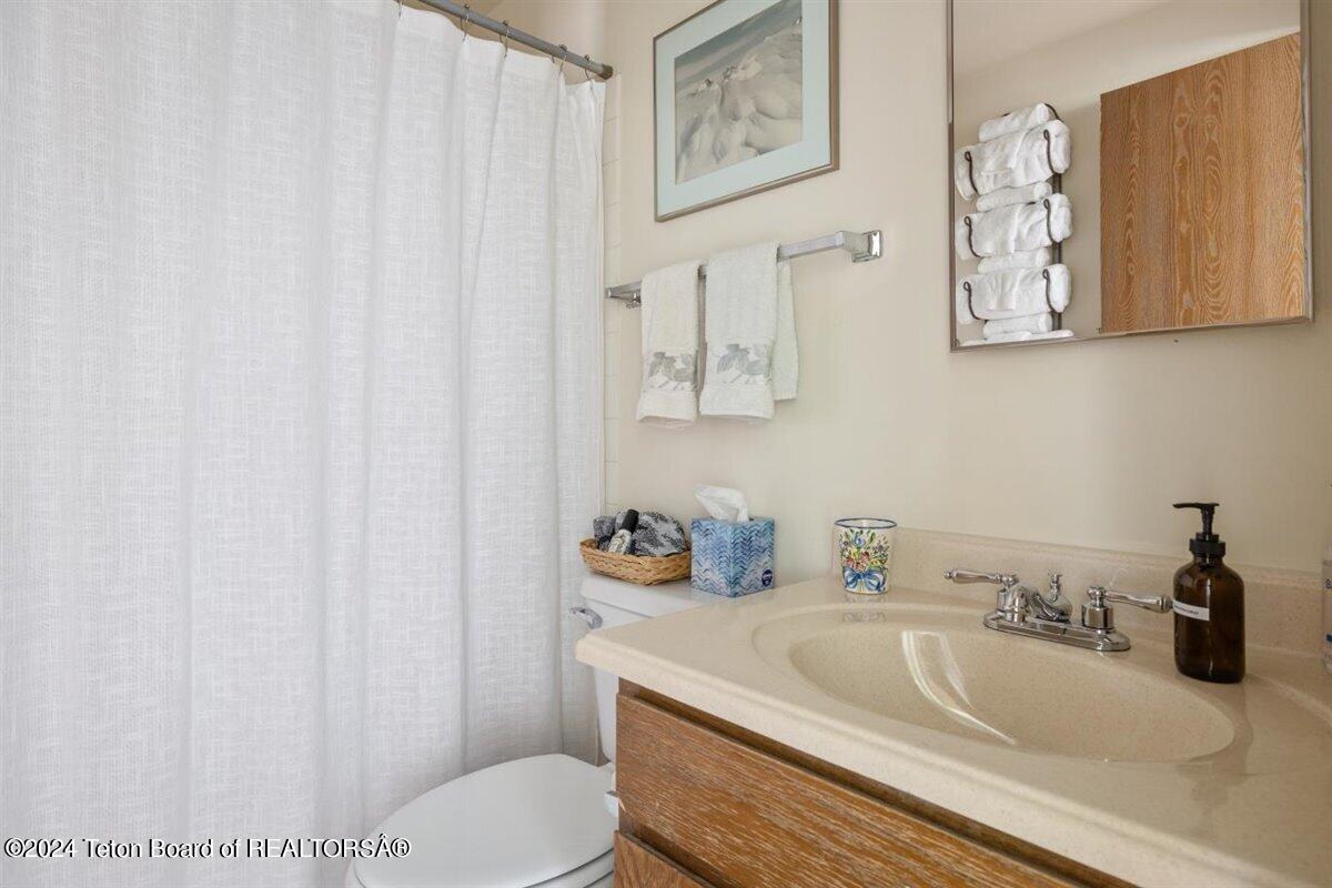 Victor, Idaho 83455, United States, 3 Bedrooms Bedrooms, ,2 BathroomsBathrooms,Residential,Active,56346