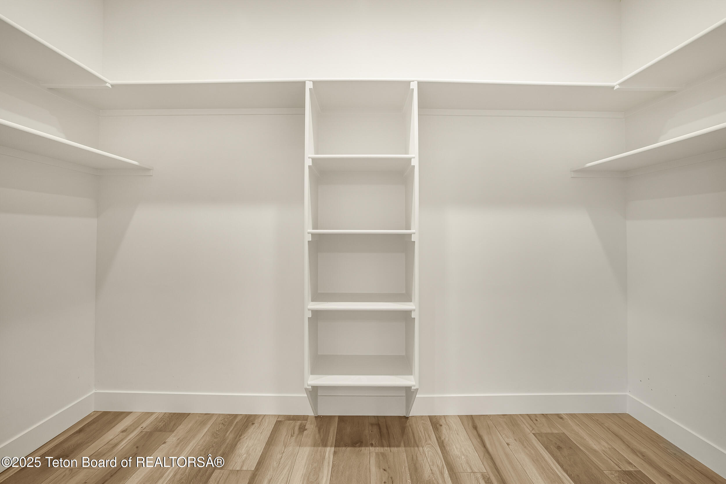 Auburn, Idaho 83111, United States, 5 Bedrooms Bedrooms, ,3 BathroomsBathrooms,Residential,Active,190364