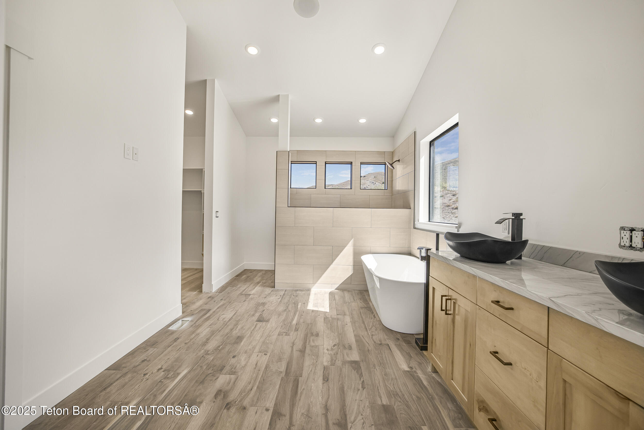 Auburn, Idaho 83111, United States, 5 Bedrooms Bedrooms, ,3 BathroomsBathrooms,Residential,Active,190364