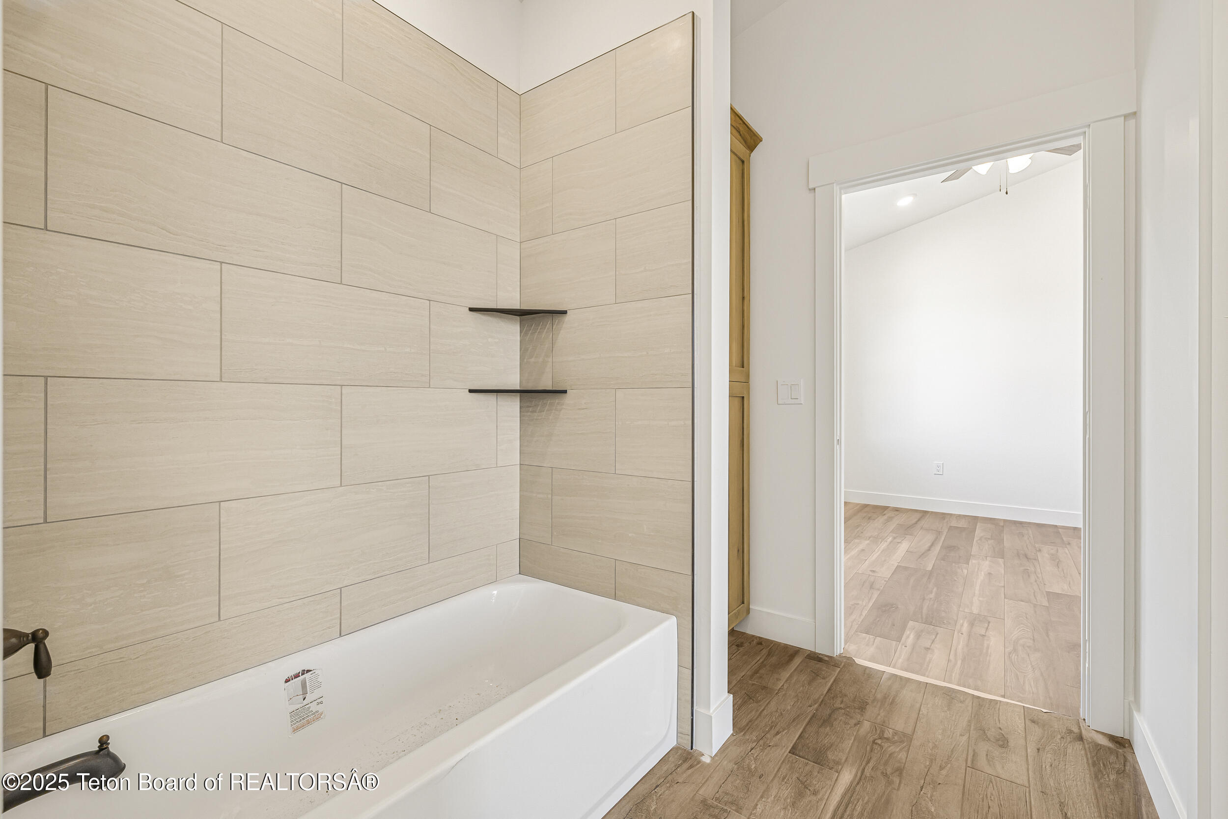 Auburn, Idaho 83111, United States, 5 Bedrooms Bedrooms, ,3 BathroomsBathrooms,Residential,Active,190364