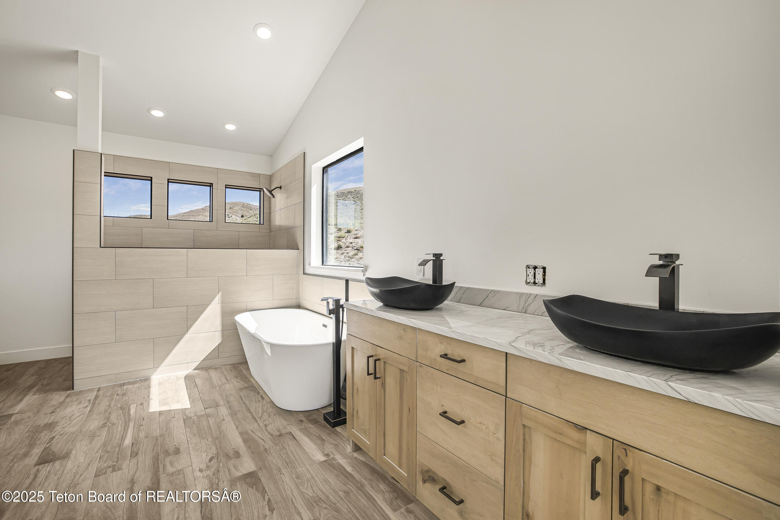 Auburn, Idaho 83111, United States, 5 Bedrooms Bedrooms, ,3 BathroomsBathrooms,Residential,Active,190364