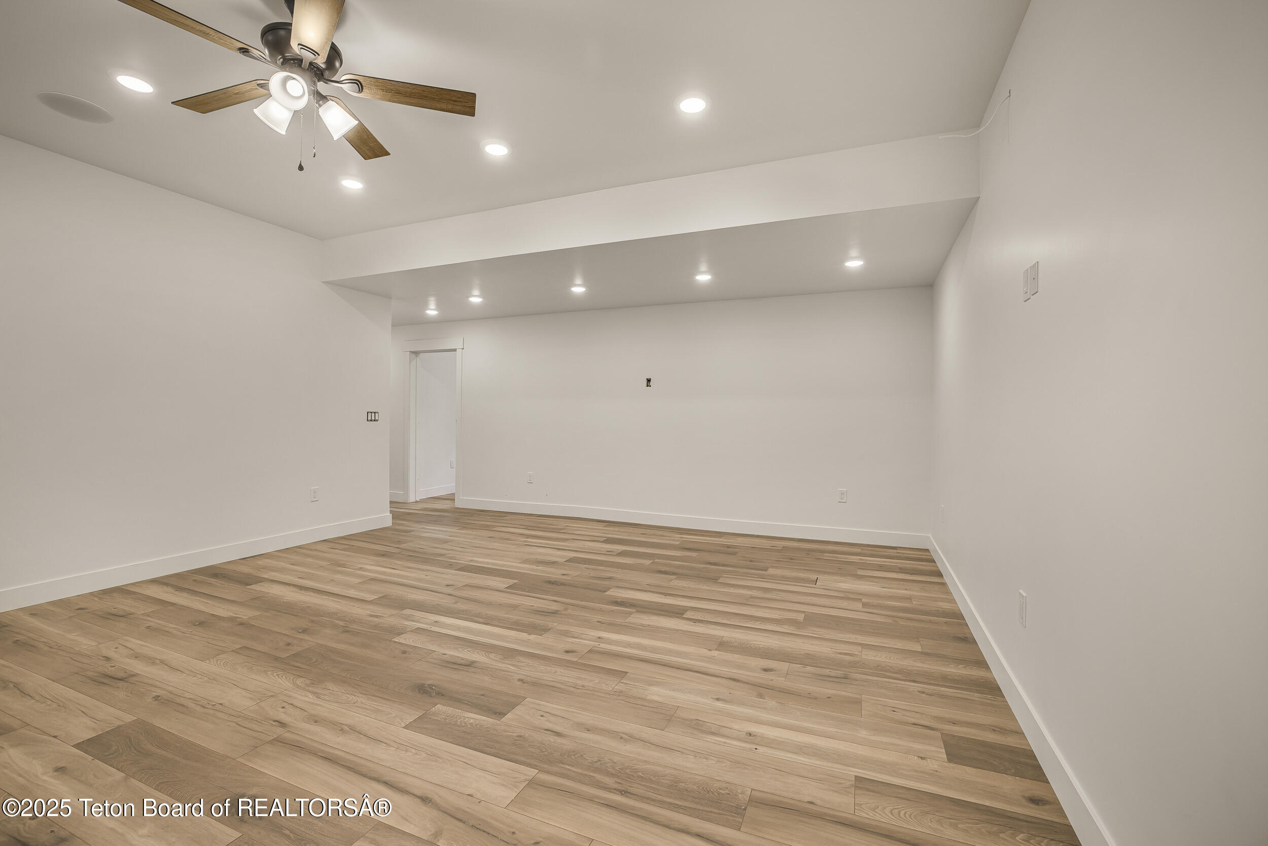 Auburn, Idaho 83111, United States, 5 Bedrooms Bedrooms, ,3 BathroomsBathrooms,Residential,Active,190364