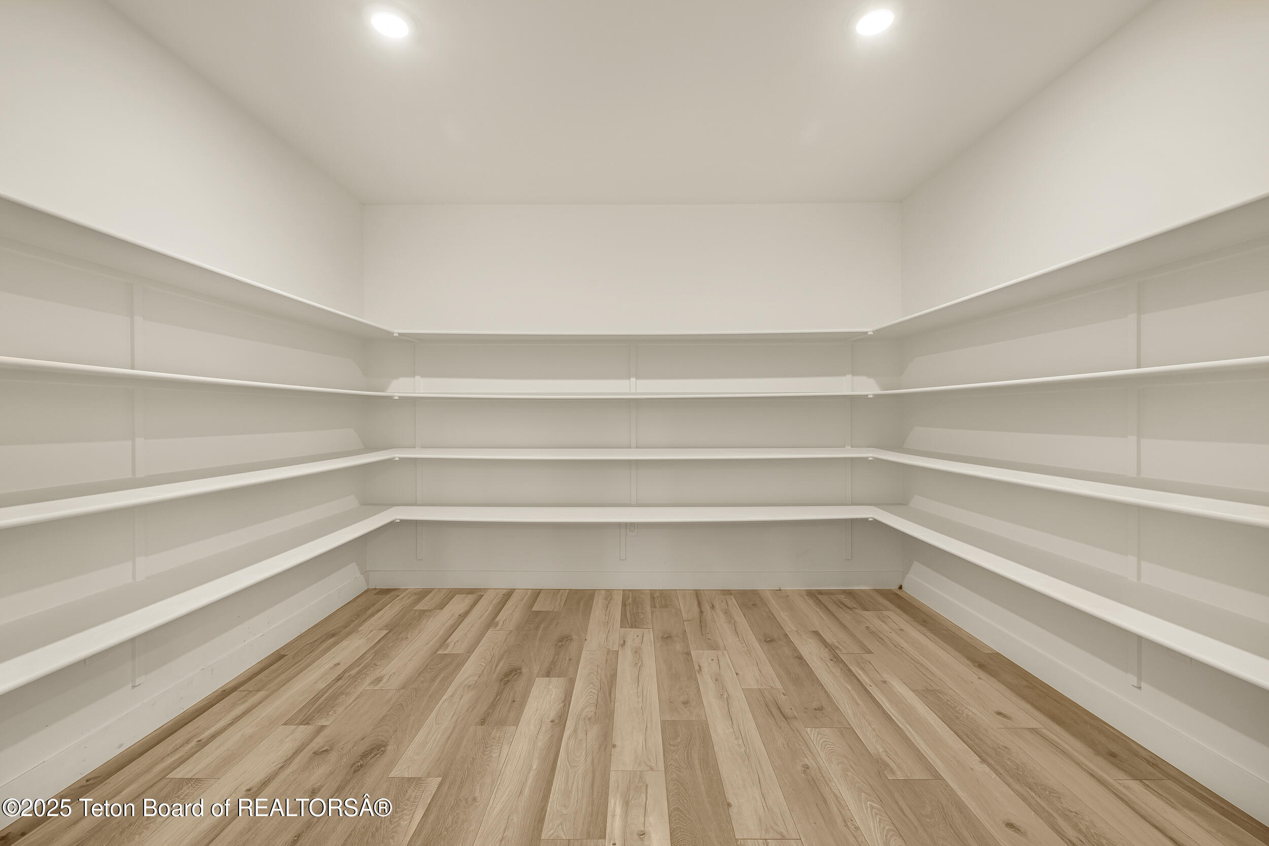 Auburn, Idaho 83111, United States, 5 Bedrooms Bedrooms, ,3 BathroomsBathrooms,Residential,Active,190364