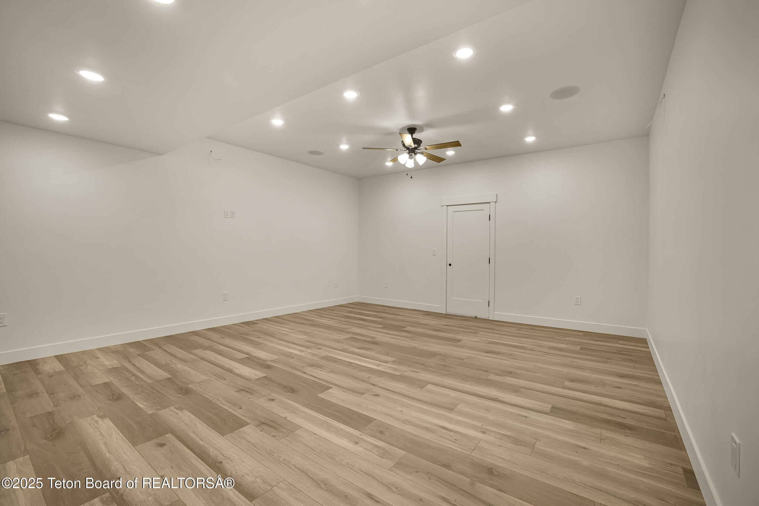 Auburn, Idaho 83111, United States, 5 Bedrooms Bedrooms, ,3 BathroomsBathrooms,Residential,Active,190364