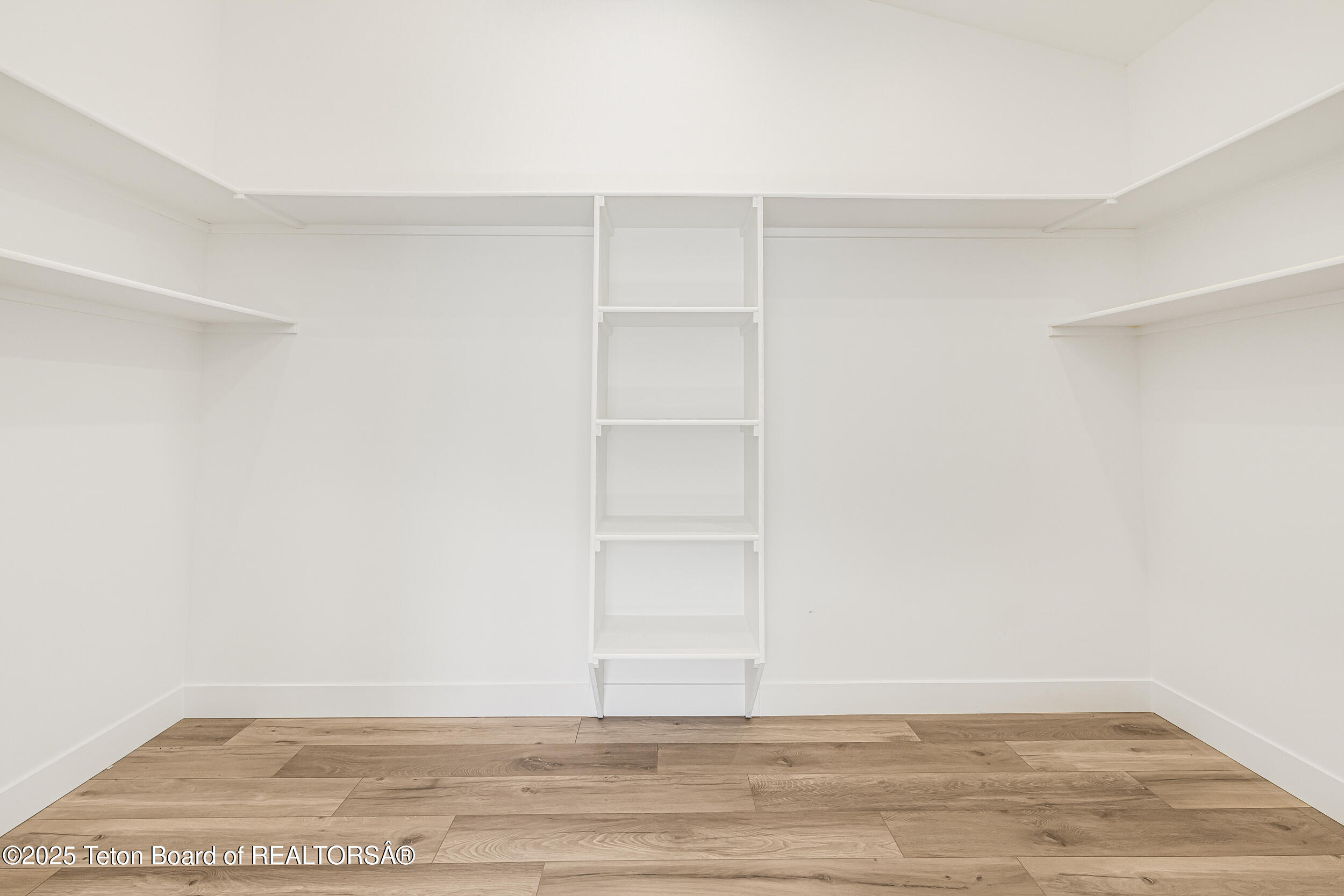 Auburn, Idaho 83111, United States, 5 Bedrooms Bedrooms, ,3 BathroomsBathrooms,Residential,Active,190364