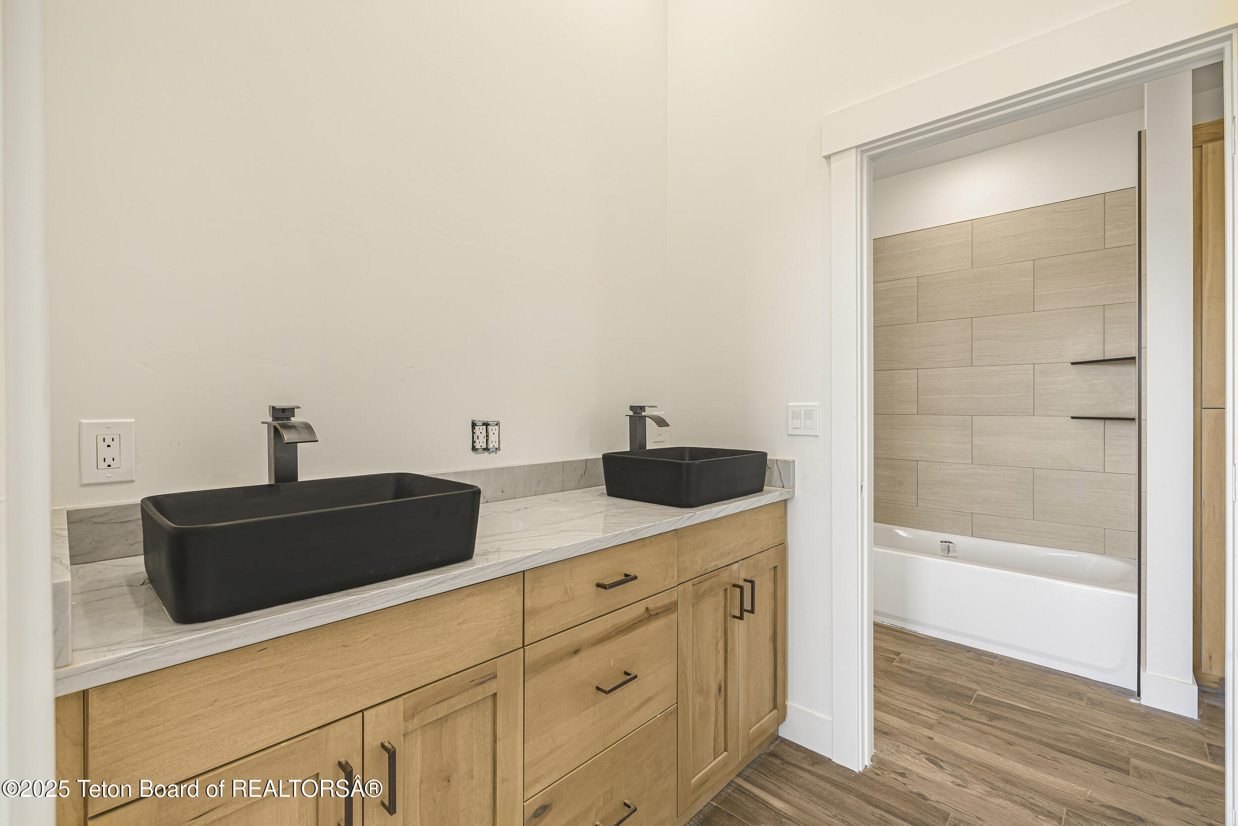 Auburn, Idaho 83111, United States, 5 Bedrooms Bedrooms, ,3 BathroomsBathrooms,Residential,Active,190364