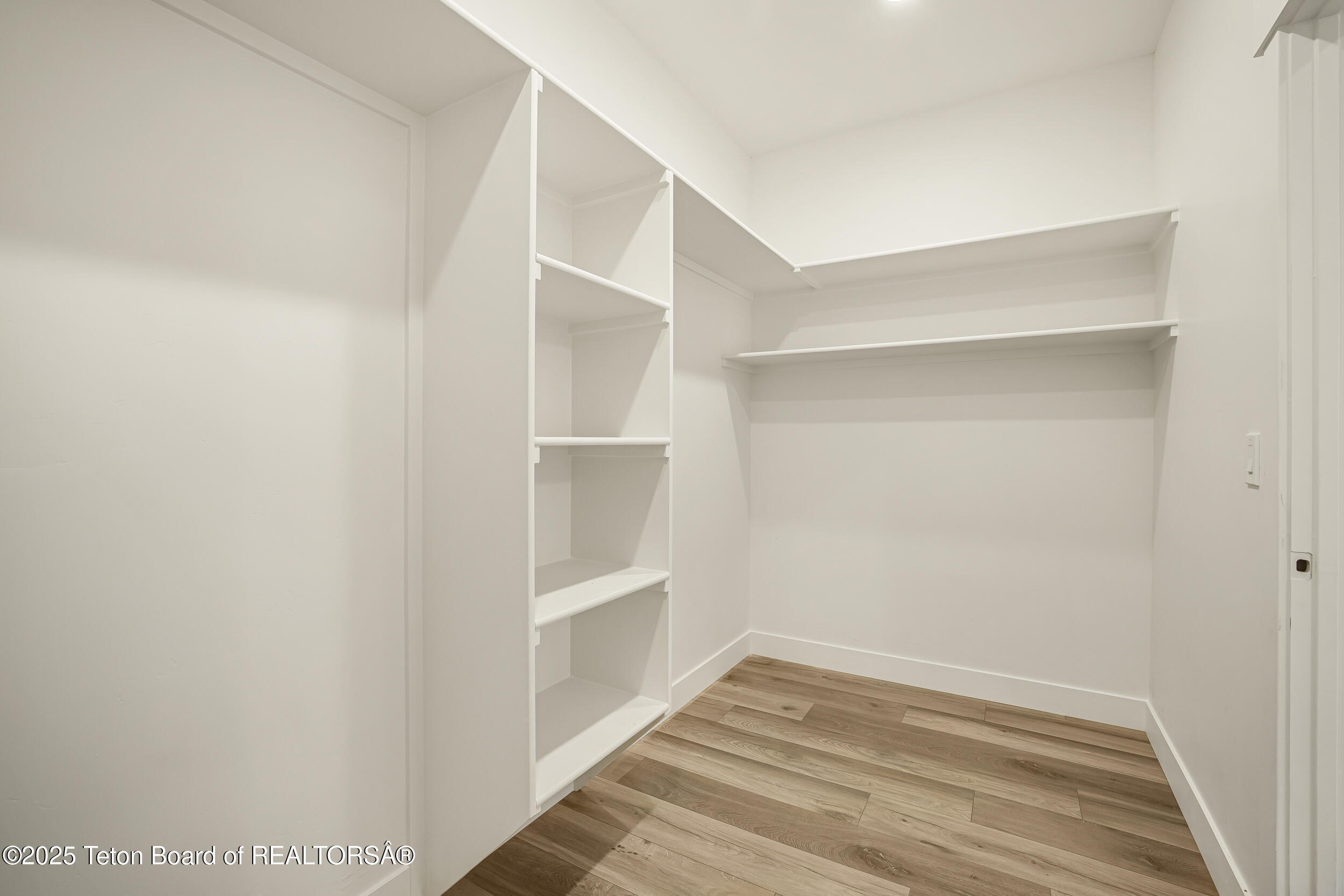 Auburn, Idaho 83111, United States, 5 Bedrooms Bedrooms, ,3 BathroomsBathrooms,Residential,Active,190364