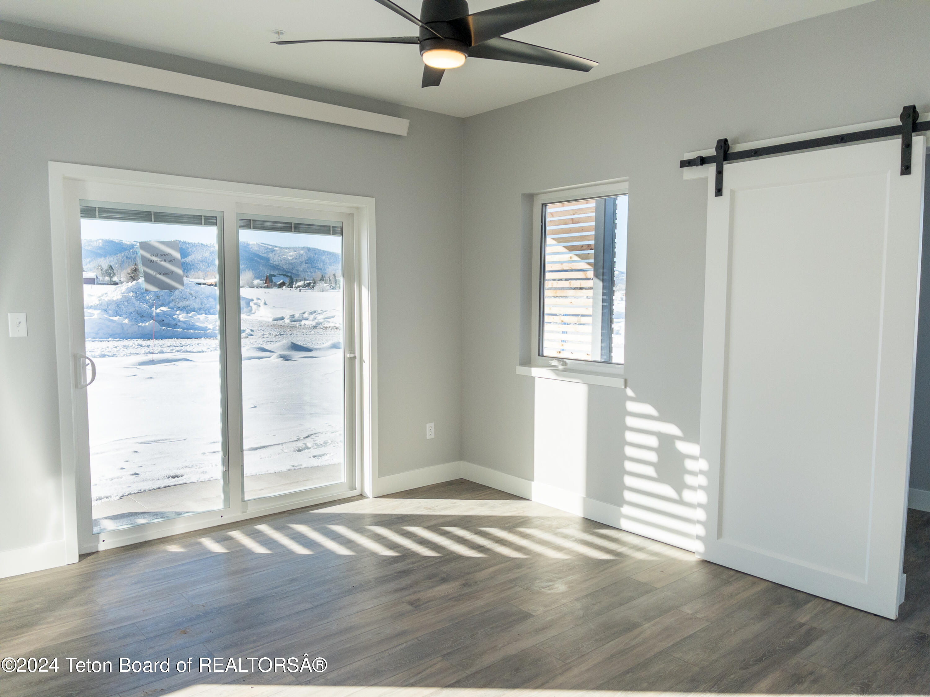 Victor, Idaho 83452, United States, 2 Bedrooms Bedrooms, ,1 BathroomBathrooms,Residential,Pending,64030