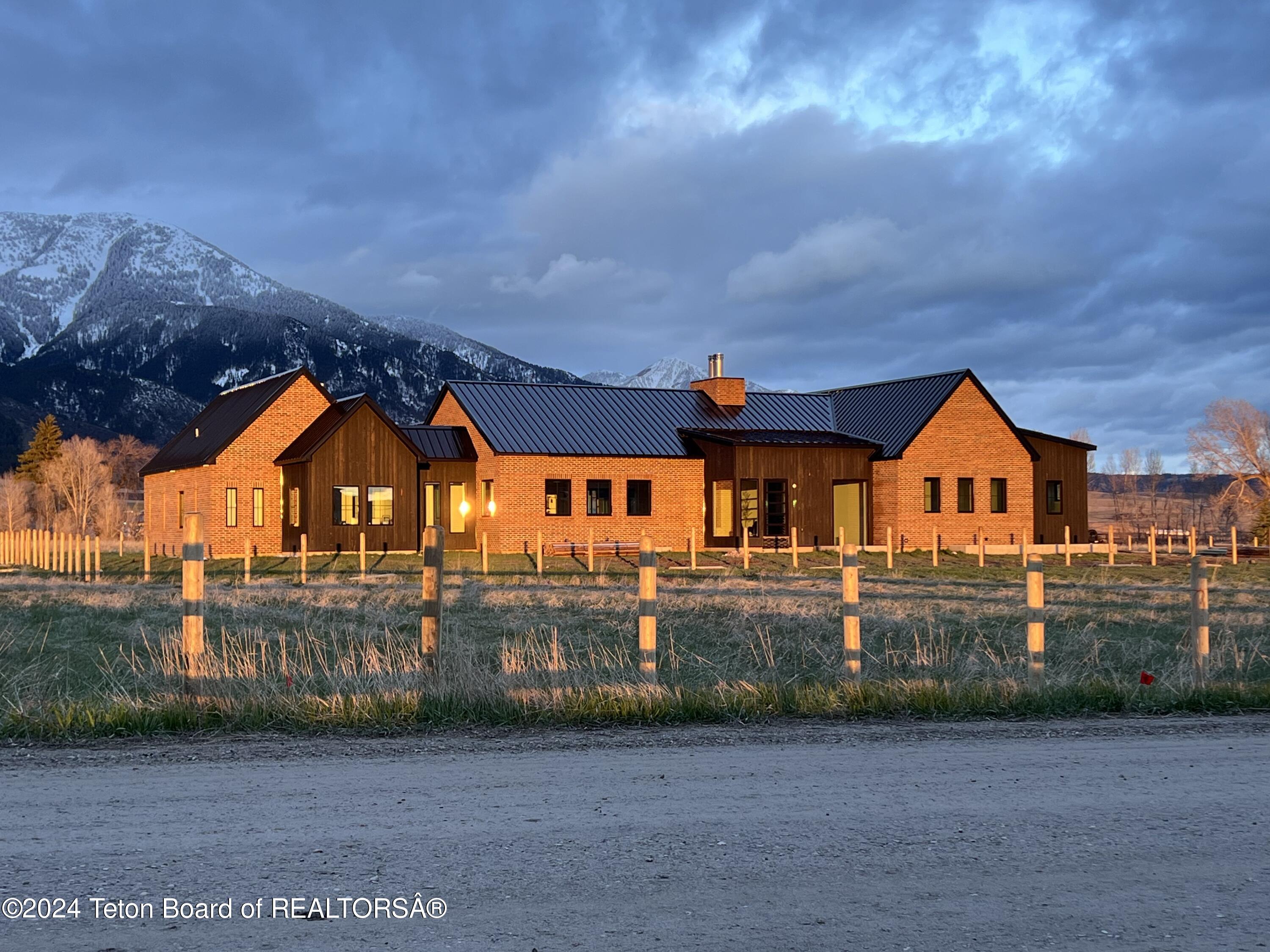 Swan Valley, Idaho 83449, United States, 5 Bedrooms Bedrooms, ,7 BathroomsBathrooms,Residential,Active,64933