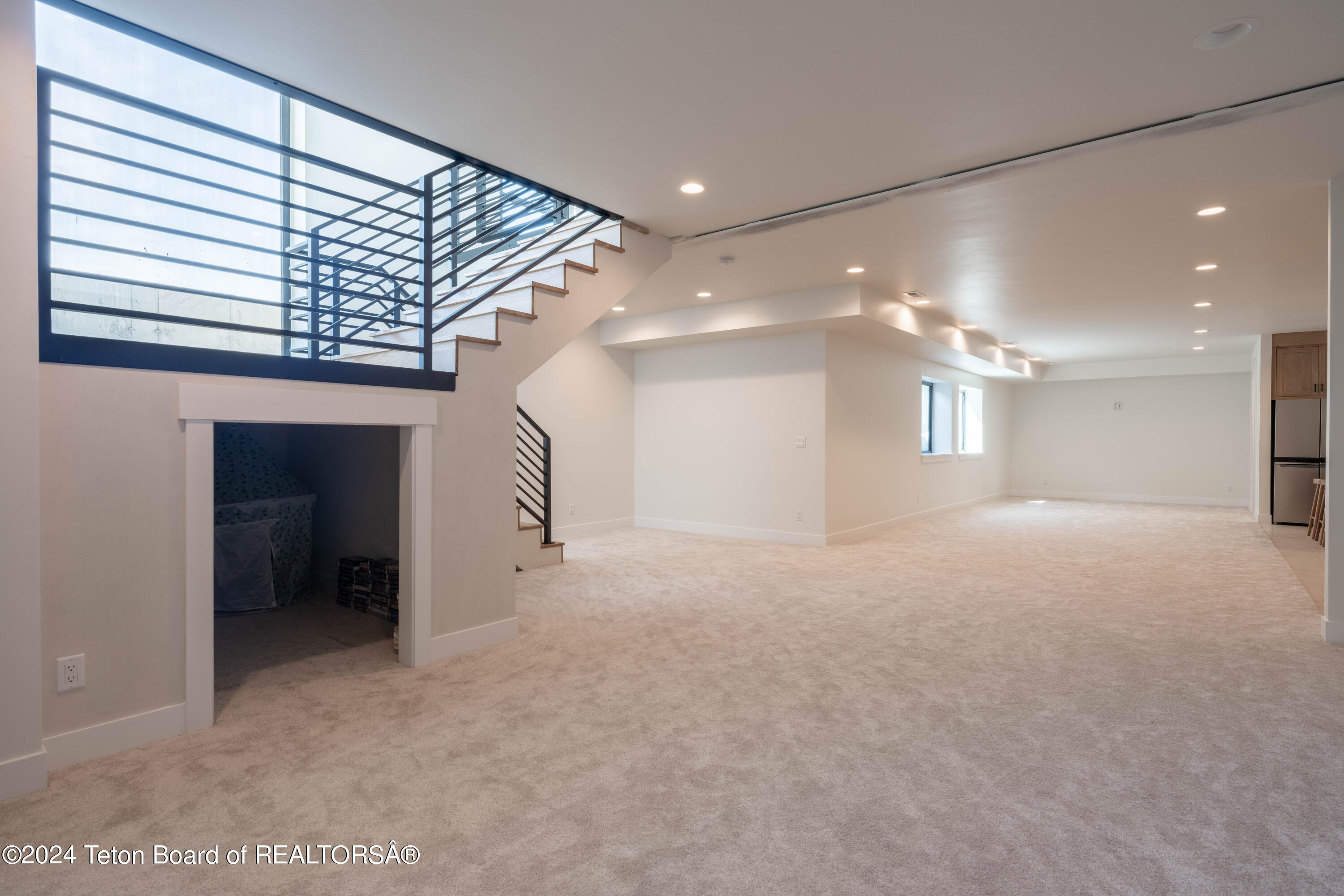 Swan Valley, Idaho 83449, United States, 5 Bedrooms Bedrooms, ,7 BathroomsBathrooms,Residential,Active,64933