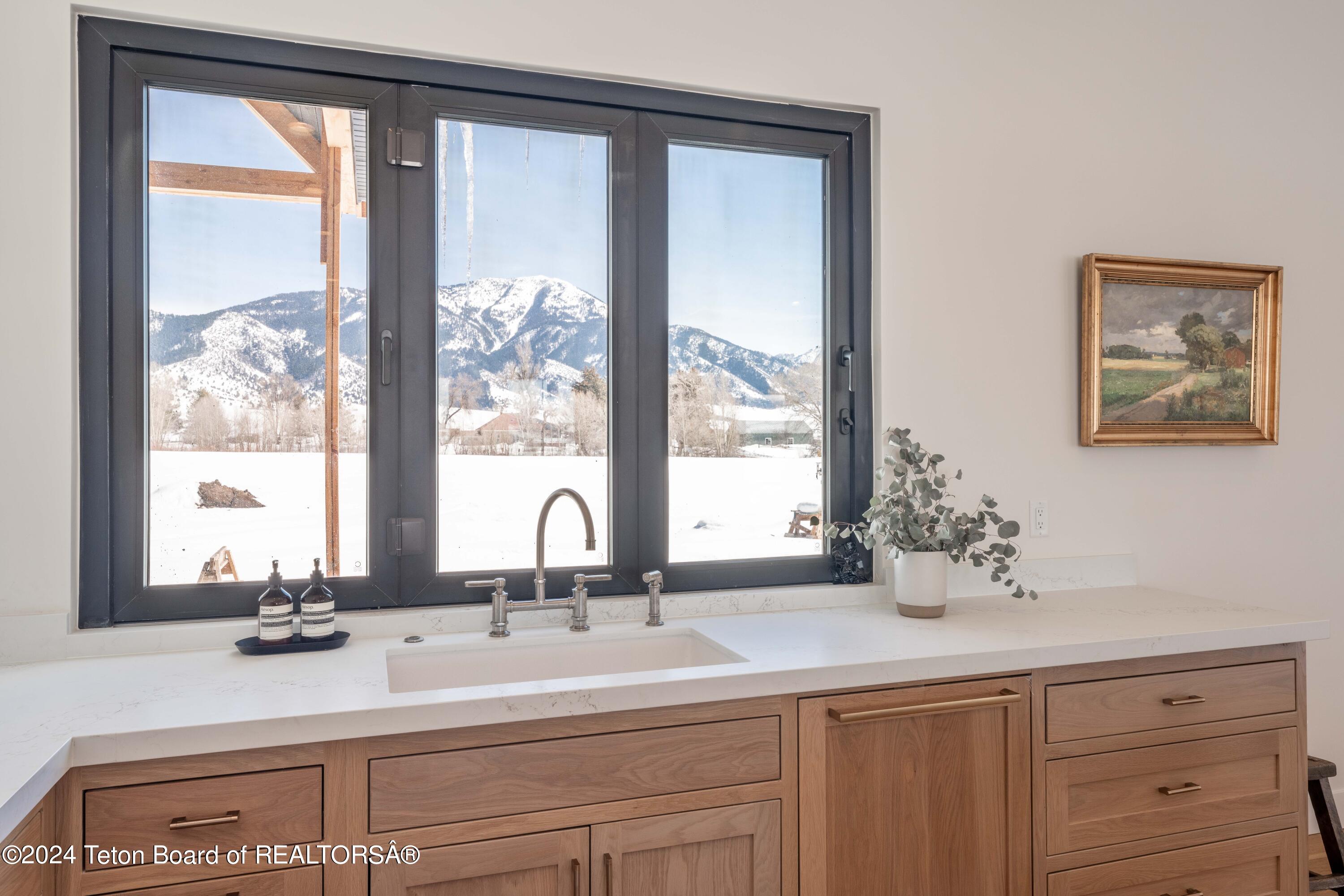 Swan Valley, Idaho 83449, United States, 5 Bedrooms Bedrooms, ,7 BathroomsBathrooms,Residential,Active,64933