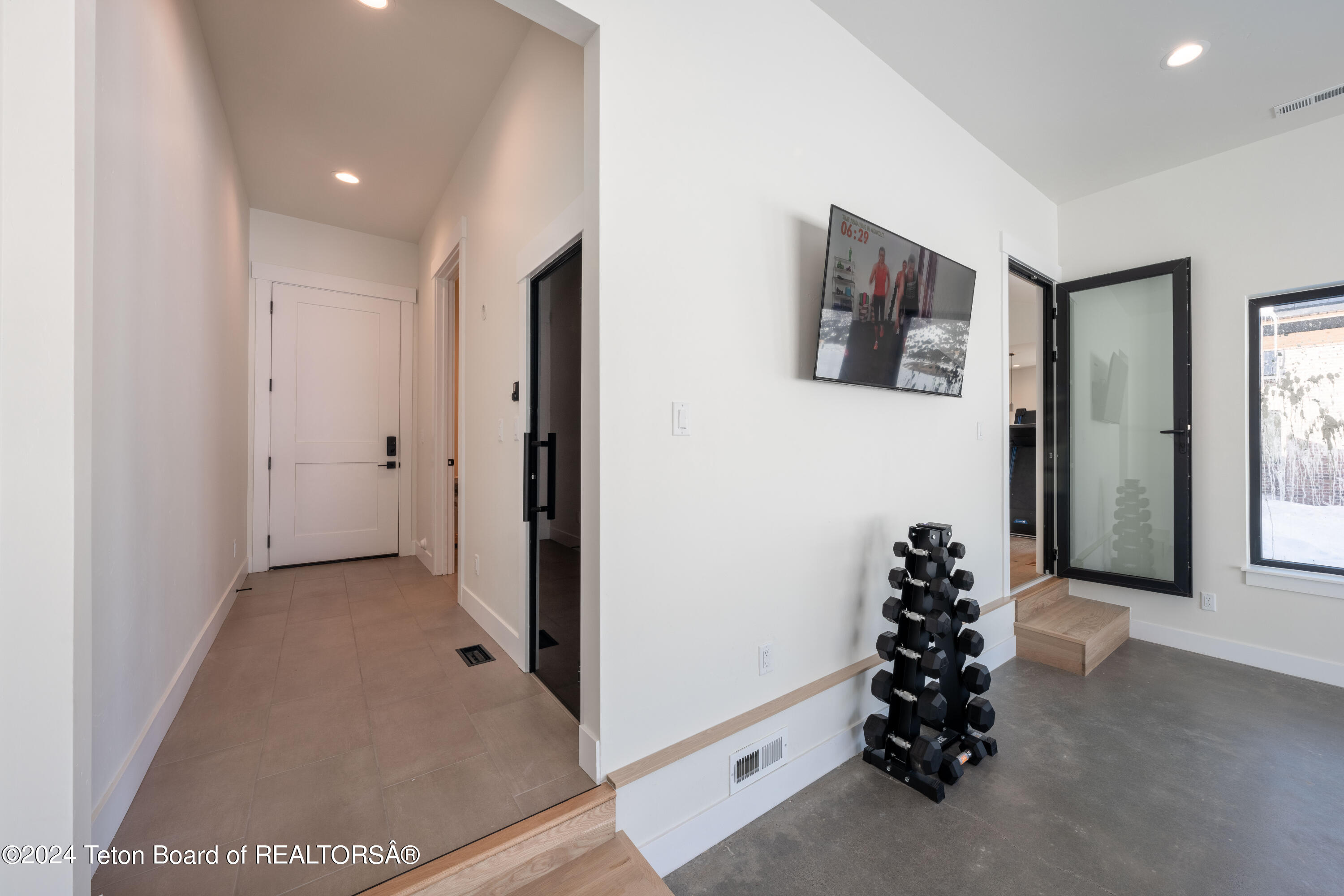 Swan Valley, Idaho 83449, United States, 5 Bedrooms Bedrooms, ,7 BathroomsBathrooms,Residential,Active,64933