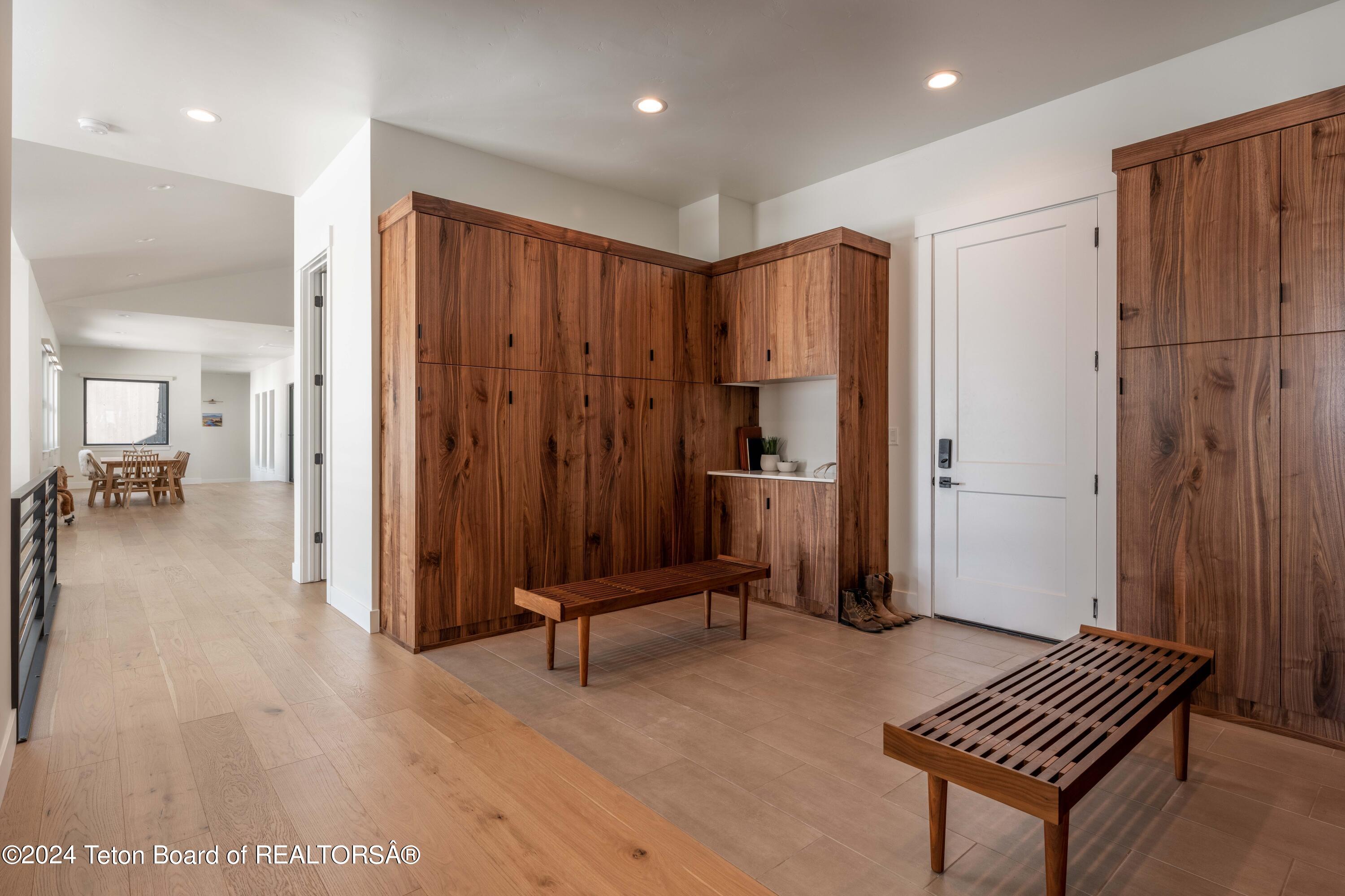 Swan Valley, Idaho 83449, United States, 5 Bedrooms Bedrooms, ,7 BathroomsBathrooms,Residential,Active,64933